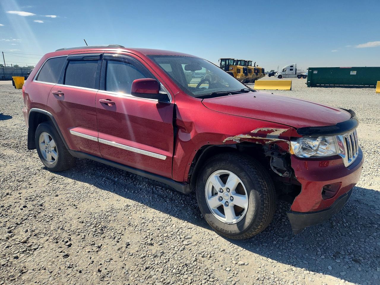 2013 Jeep Grand Cherokee Laredo Red vin: 1C4RJFAG9DC631806