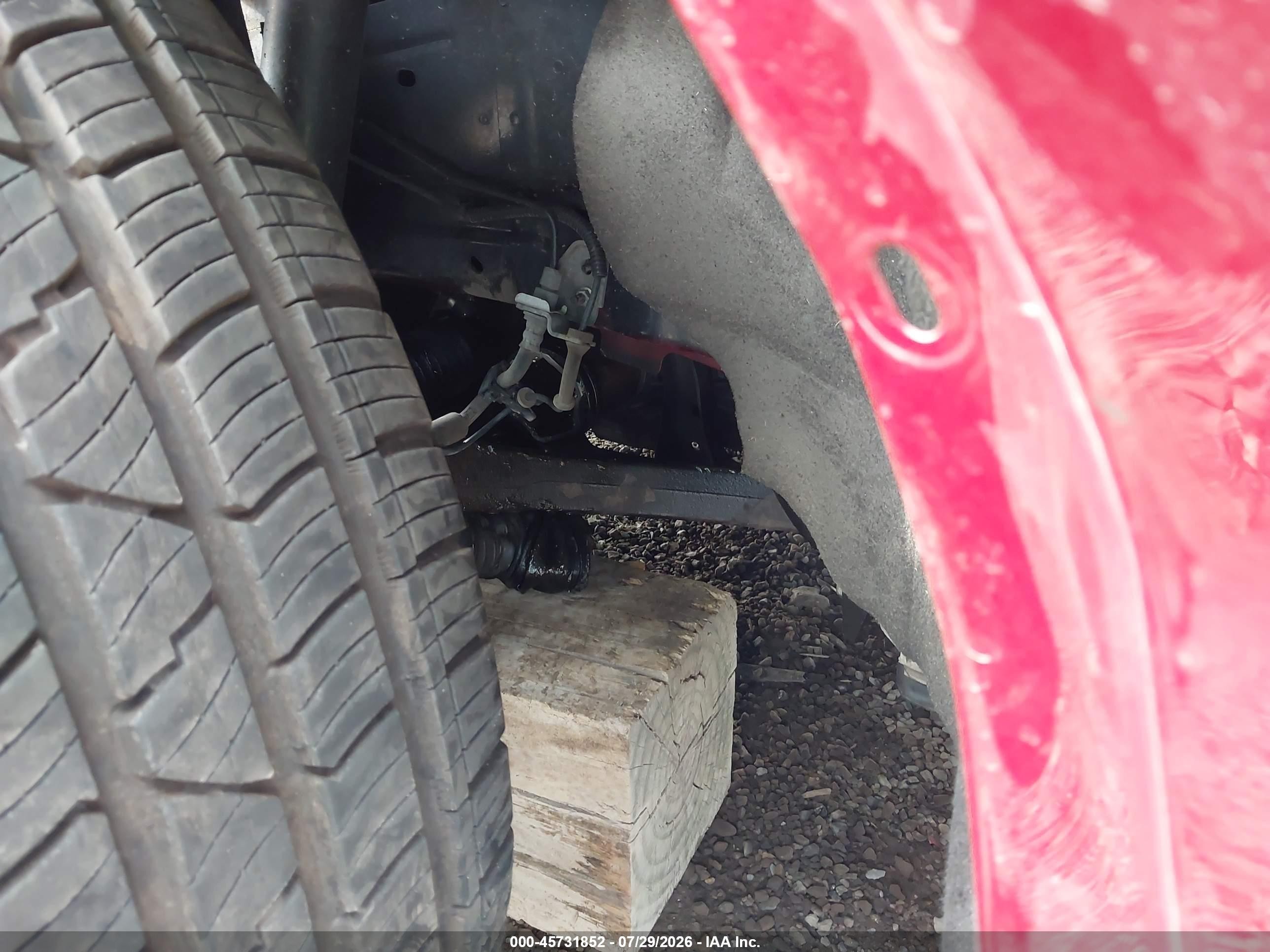 2013 Jeep Grand Cherokee Laredo Red vin: 1C4RJFAG9DC654616