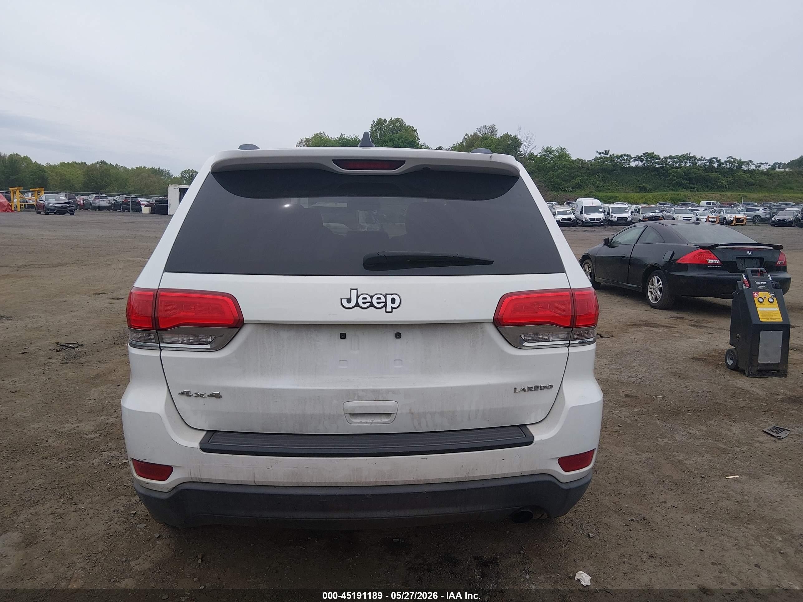 2014 Jeep Grand Cherokee Laredo Белый vin: 1C4RJFAG9EC109940