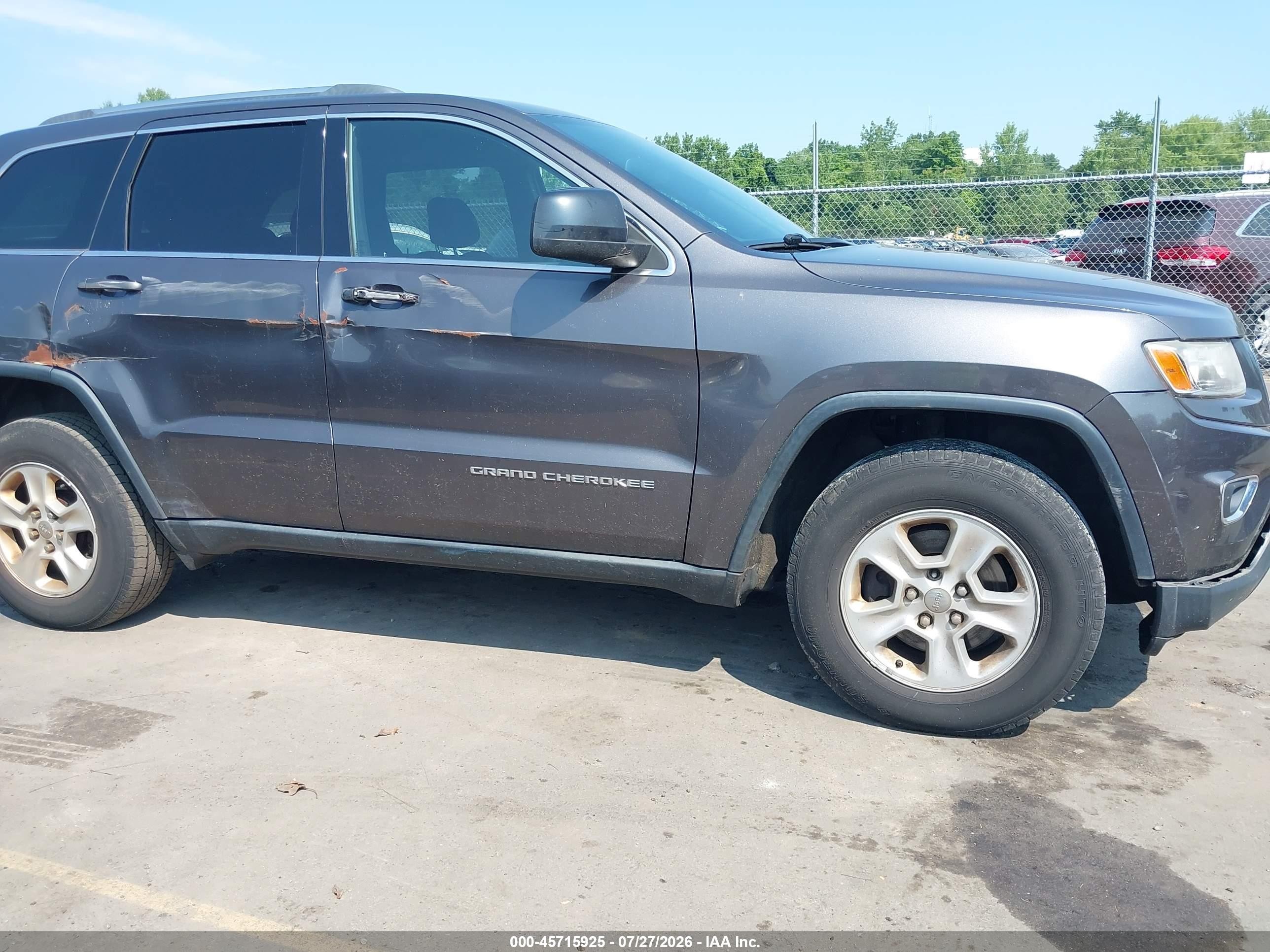 2014 Jeep Grand Cherokee Laredo Gray vin: 1C4RJFAG9EC119495