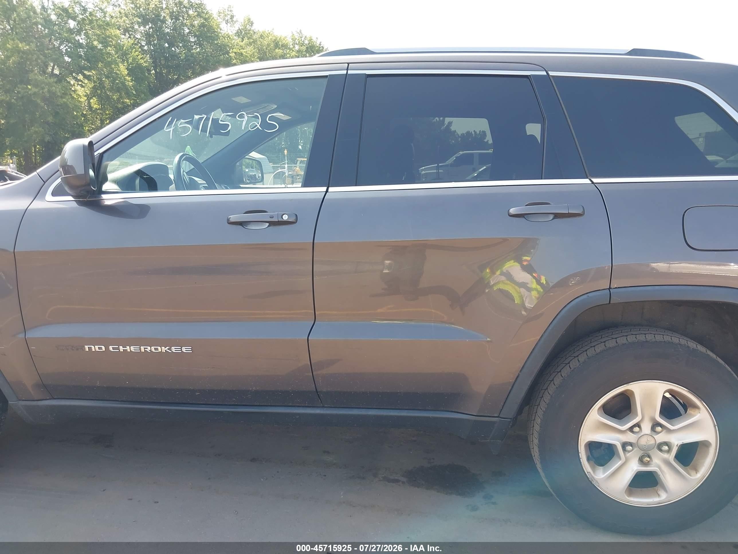 2014 Jeep Grand Cherokee Laredo Gray vin: 1C4RJFAG9EC119495
