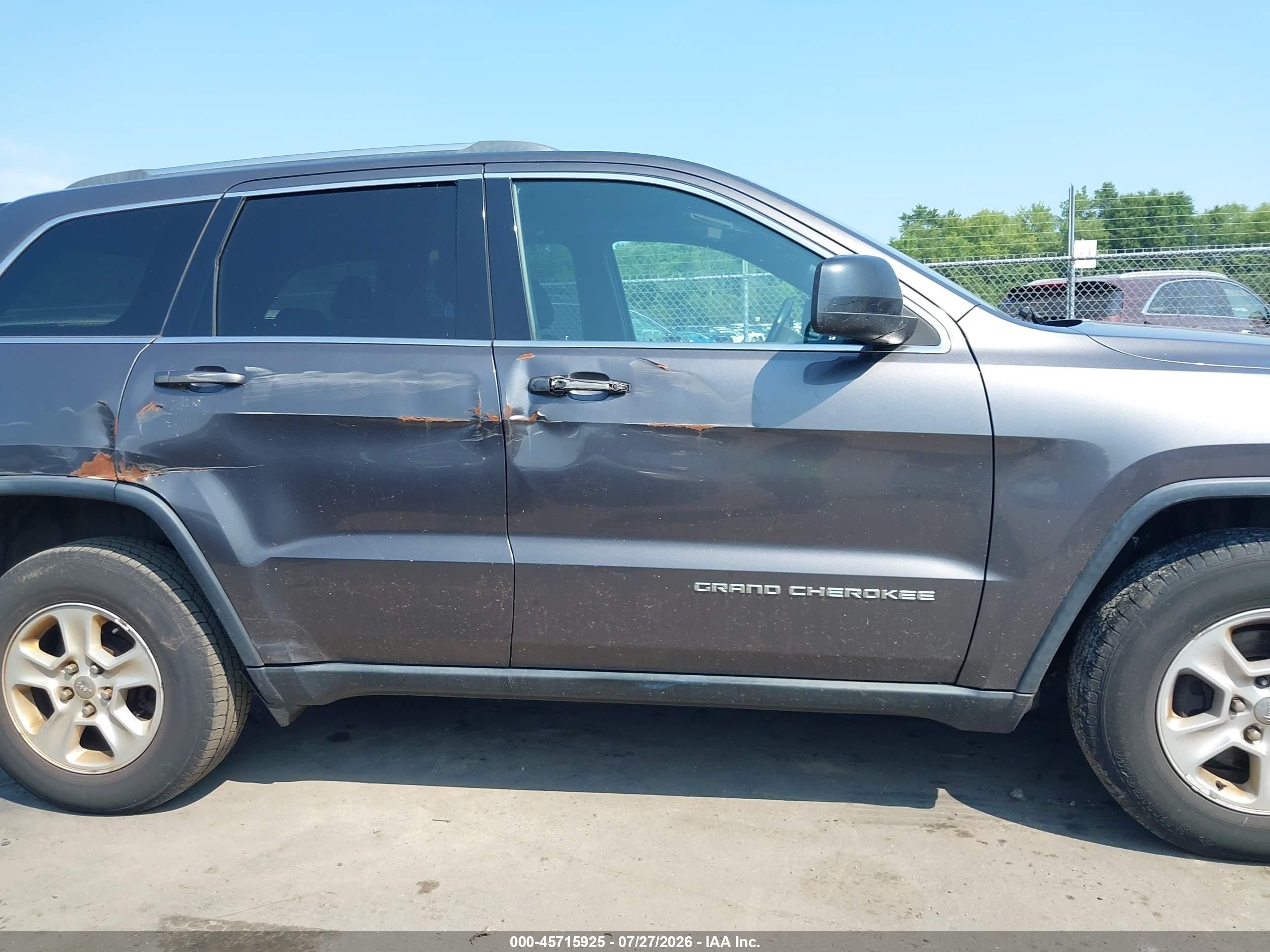 2014 Jeep Grand Cherokee Laredo Gray vin: 1C4RJFAG9EC119495