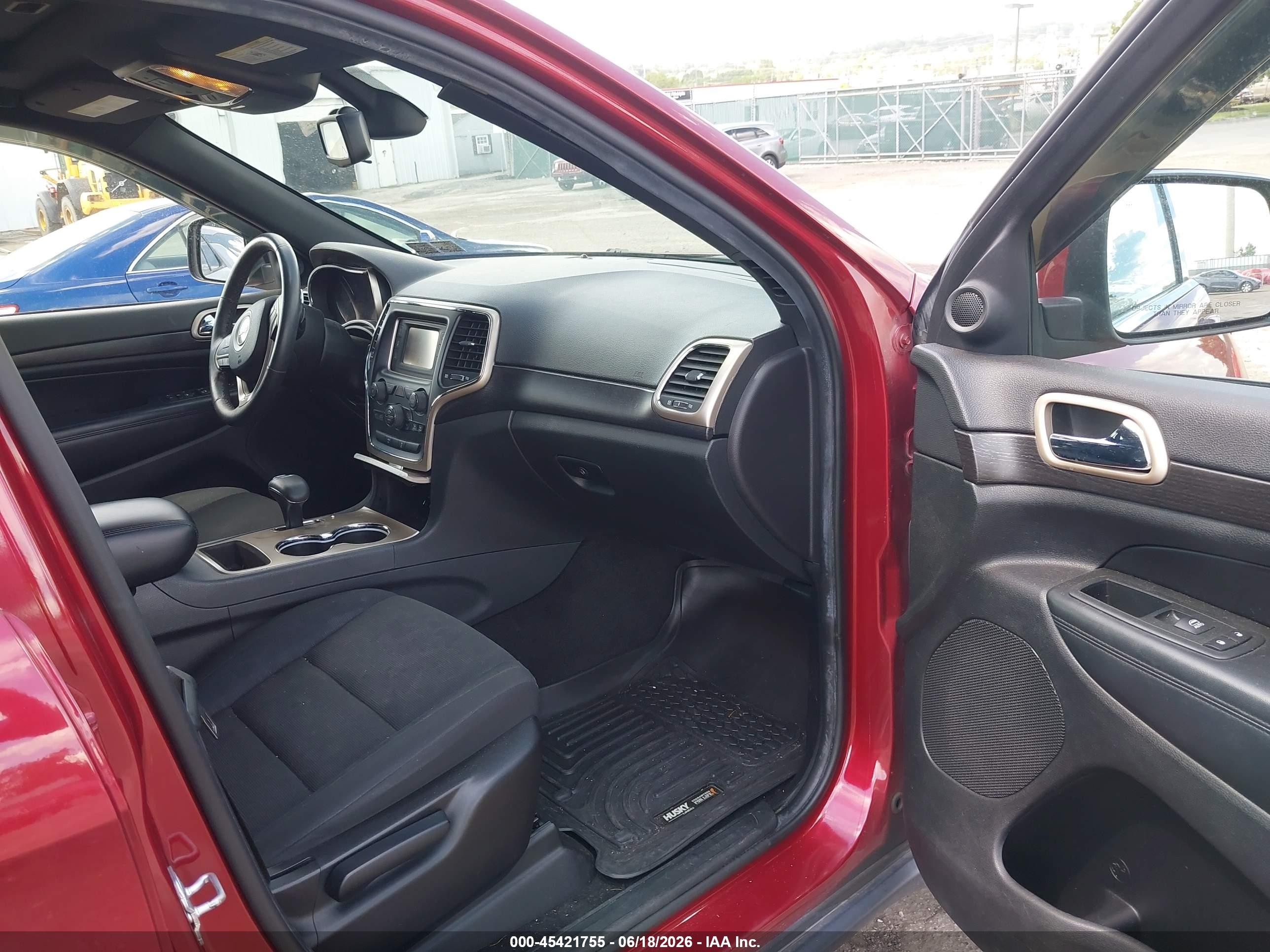 2014 Jeep Grand Cherokee Laredo Red vin: 1C4RJFAG9EC186730
