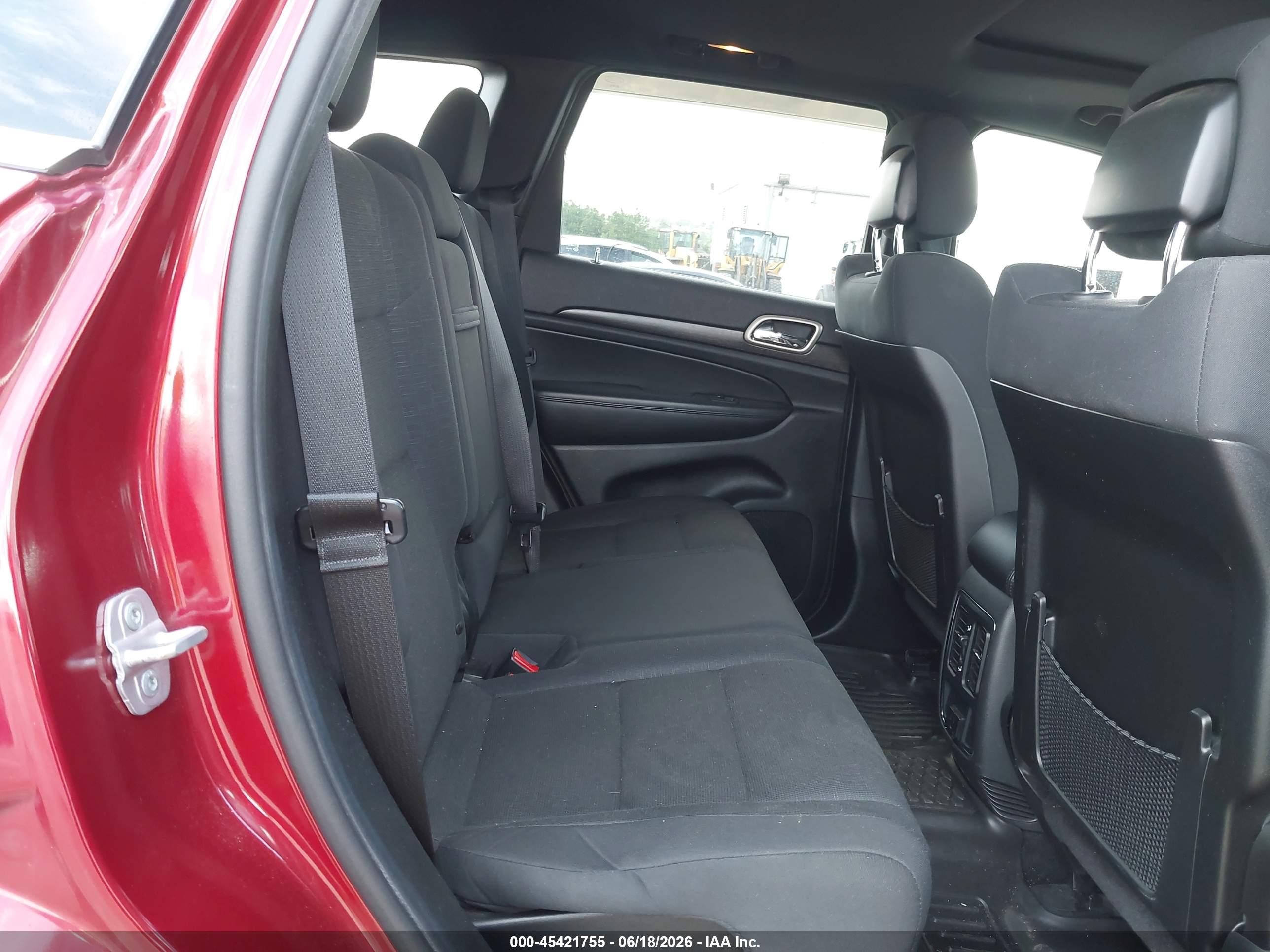 2014 Jeep Grand Cherokee Laredo Red vin: 1C4RJFAG9EC186730