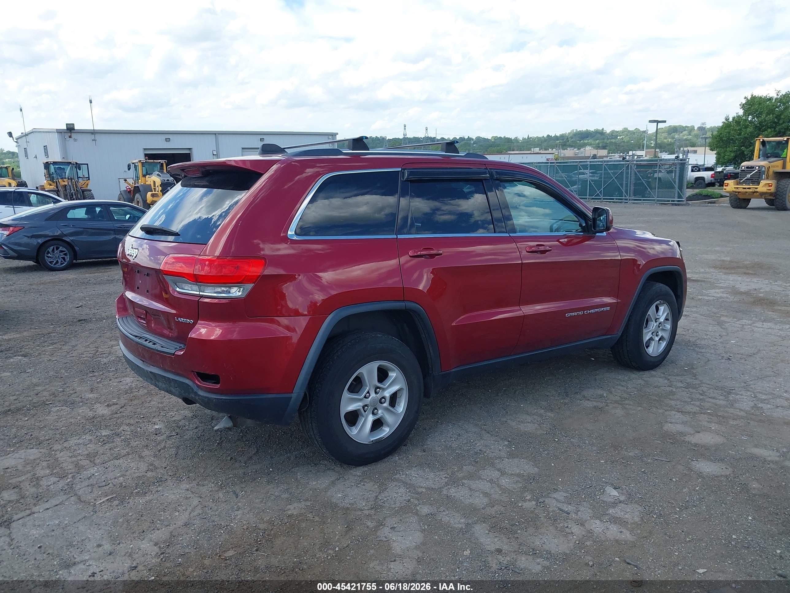 2014 Jeep Grand Cherokee Laredo Red vin: 1C4RJFAG9EC186730