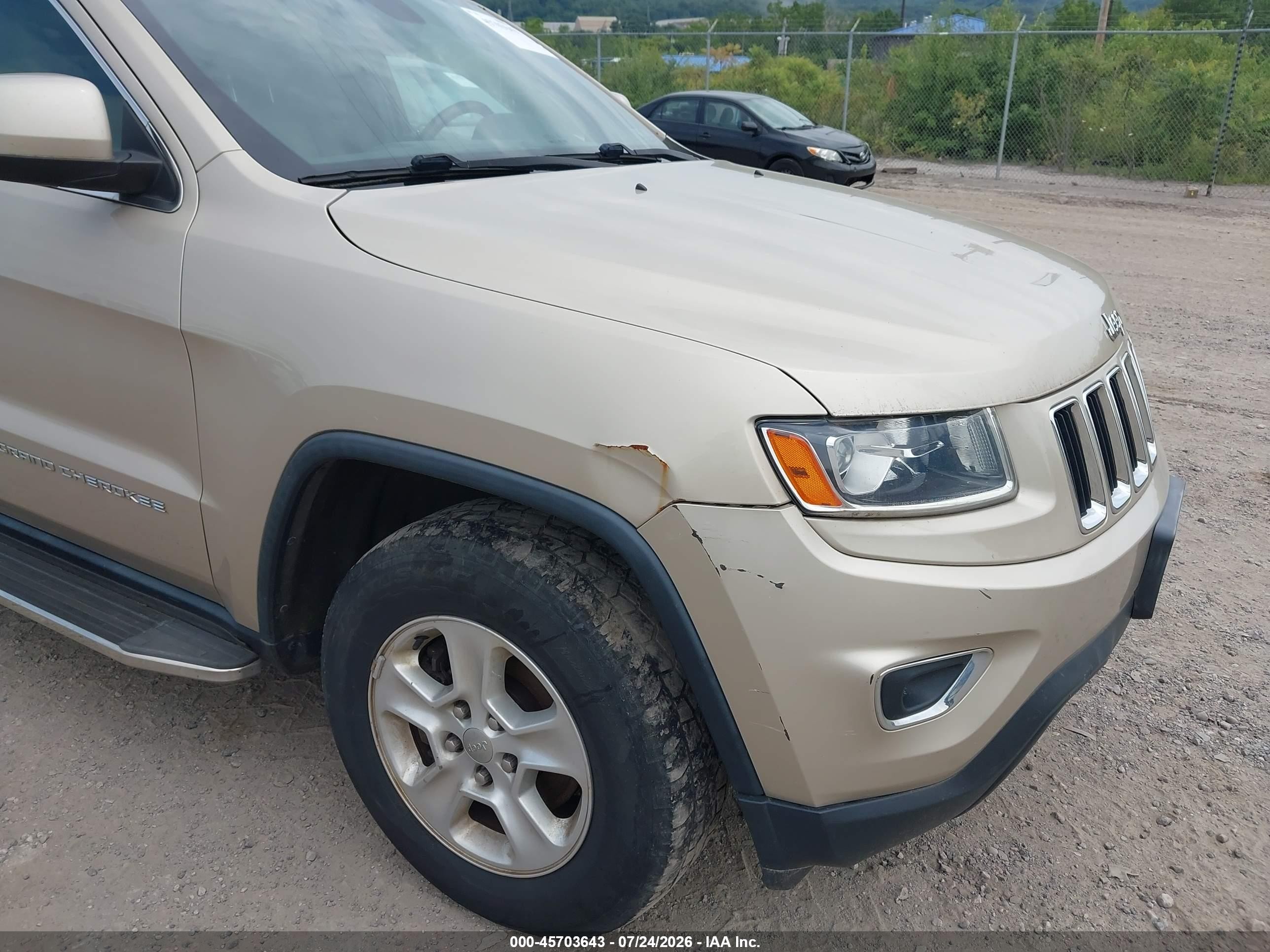 2014 Jeep Grand Cherokee Laredo Gold vin: 1C4RJFAG9EC230838
