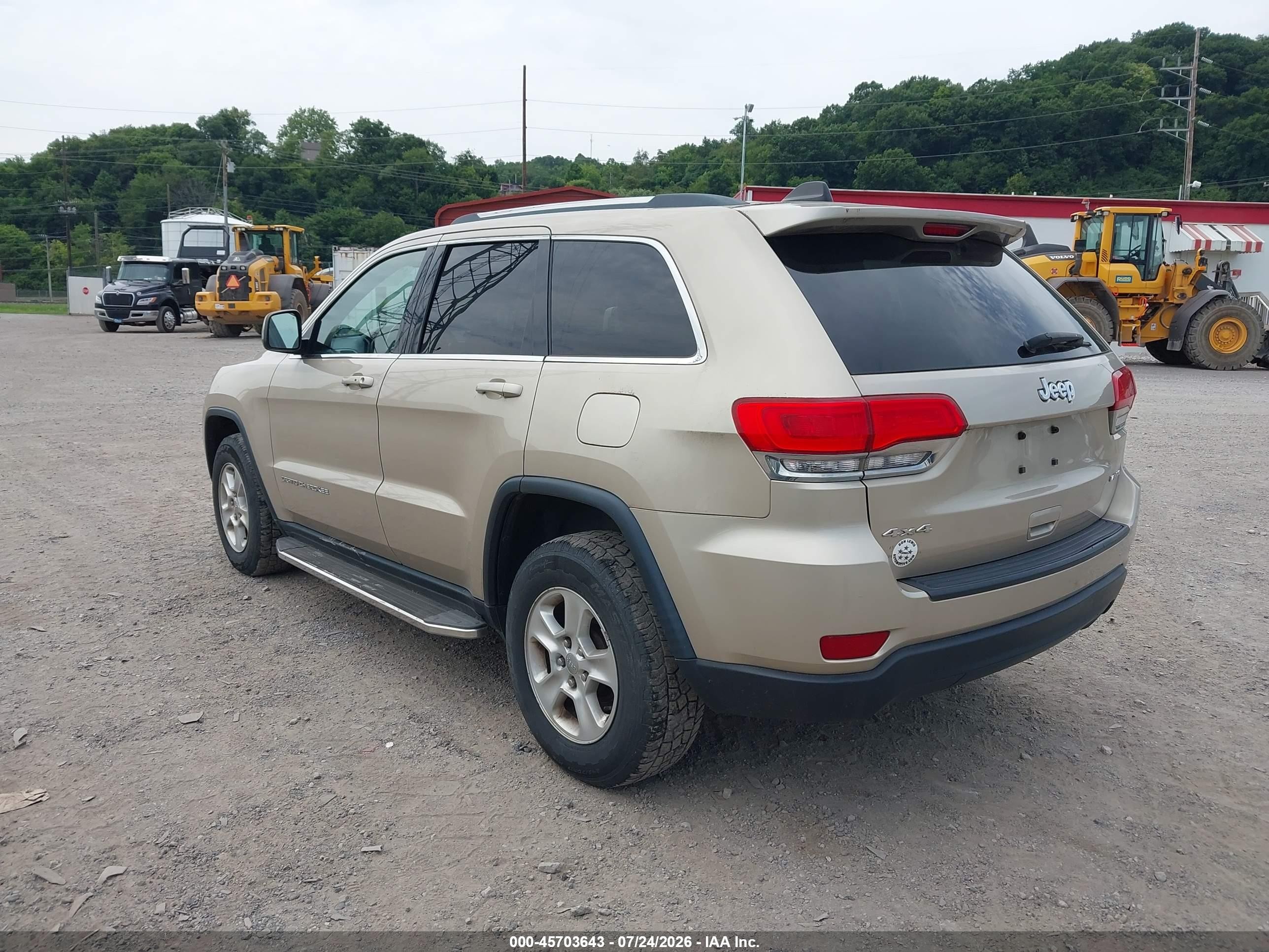 2014 Jeep Grand Cherokee Laredo Gold vin: 1C4RJFAG9EC230838