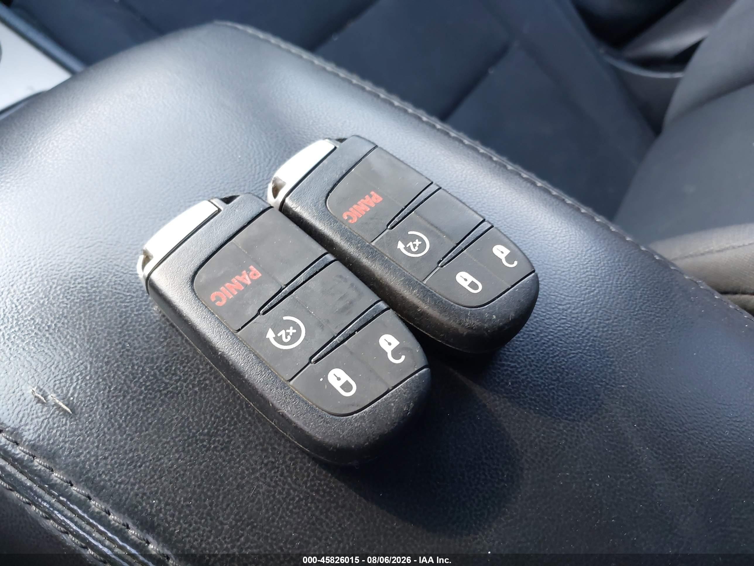 2014 Jeep Grand Cherokee Laredo Silver vin: 1C4RJFAG9EC251236