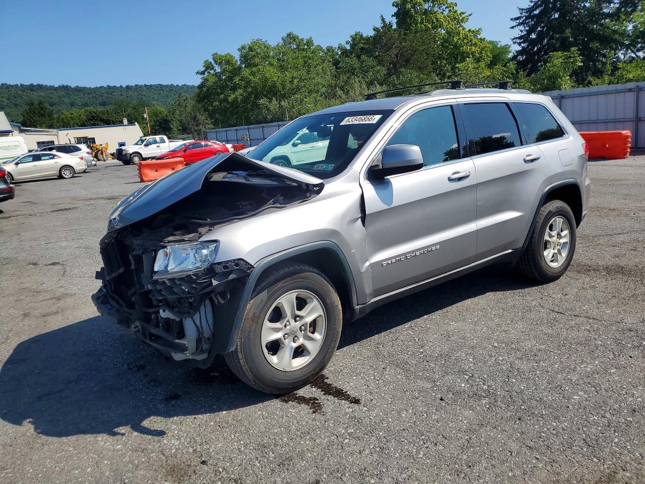 2014 Jeep Grand Cherokee Laredo Silver vin: 1C4RJFAG9EC269056