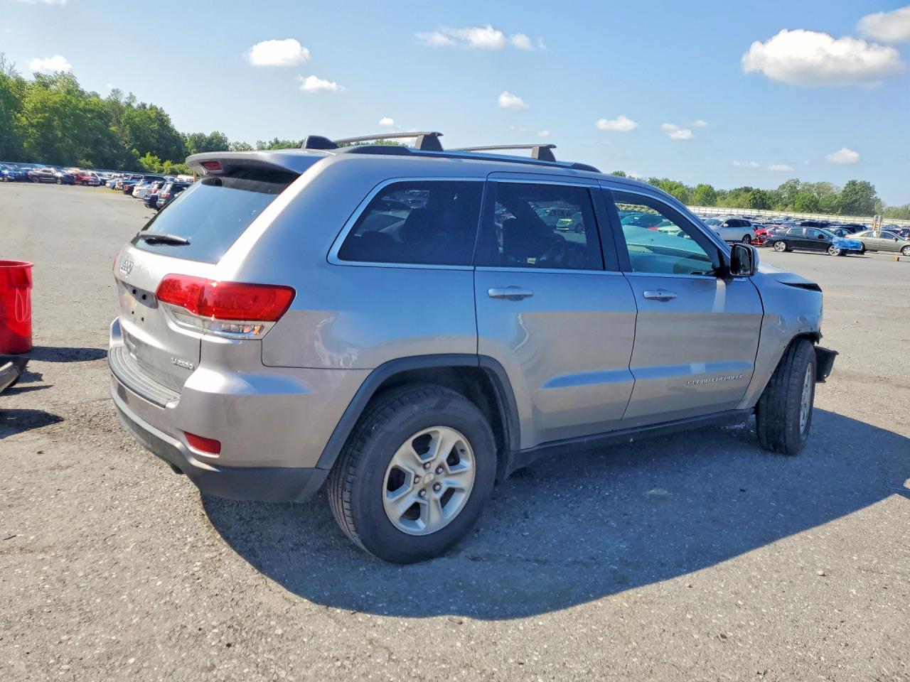 2014 Jeep Grand Cherokee Laredo Silver vin: 1C4RJFAG9EC269056