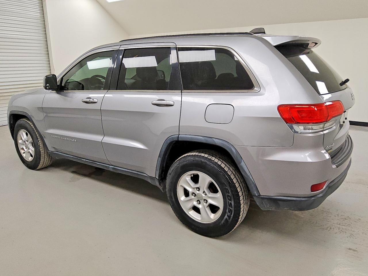 2014 Jeep Grand Cherokee Laredo Silver vin: 1C4RJFAG9EC310611