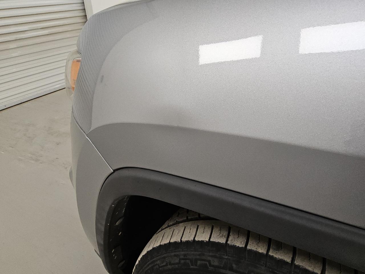 2014 Jeep Grand Cherokee Laredo Silver vin: 1C4RJFAG9EC310611 Damage: Left Front Fender, Chipped, 3