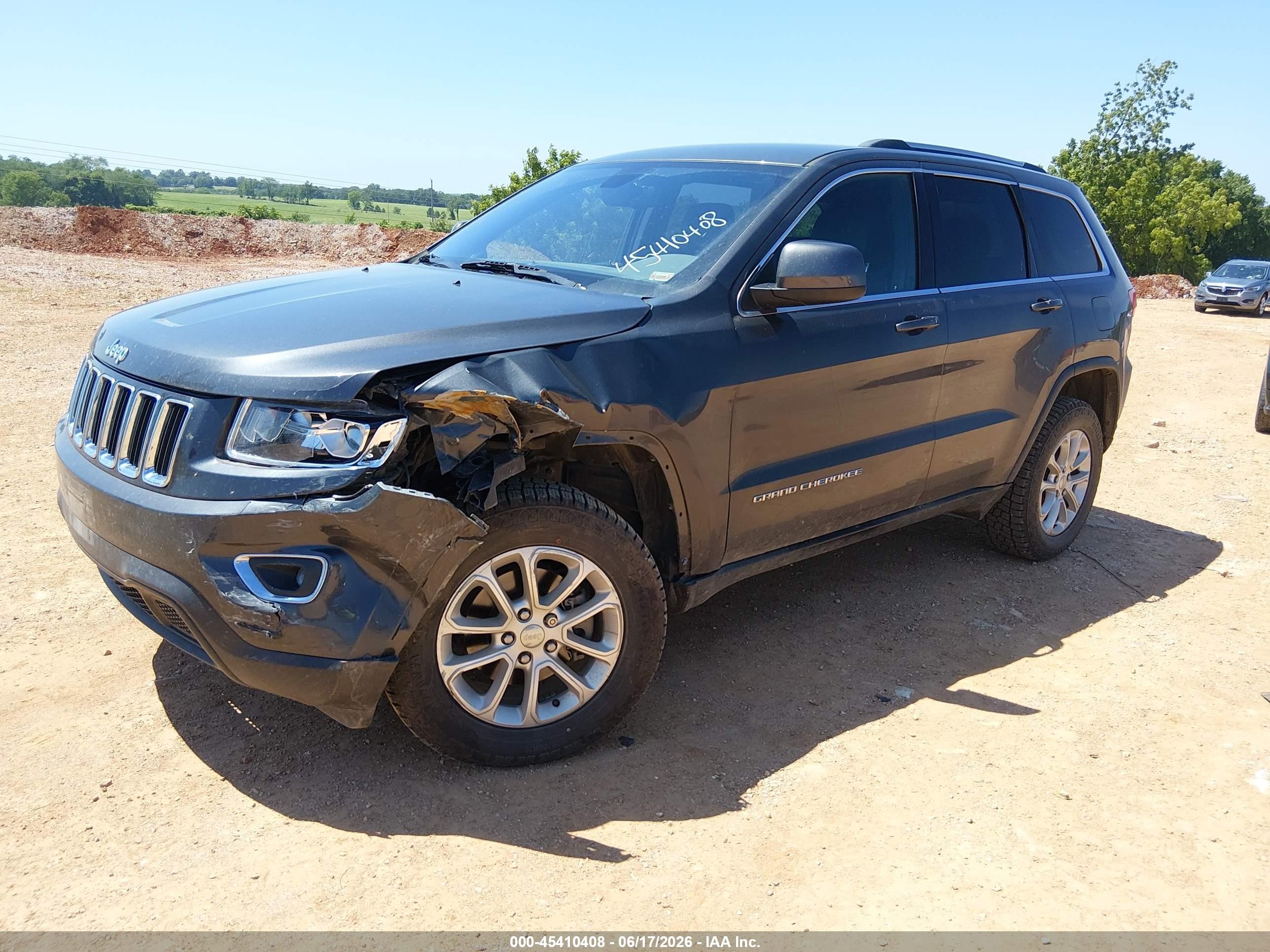 2015 Jeep Grand Cherokee Laredo Gray vin: 1C4RJFAG9FC140624