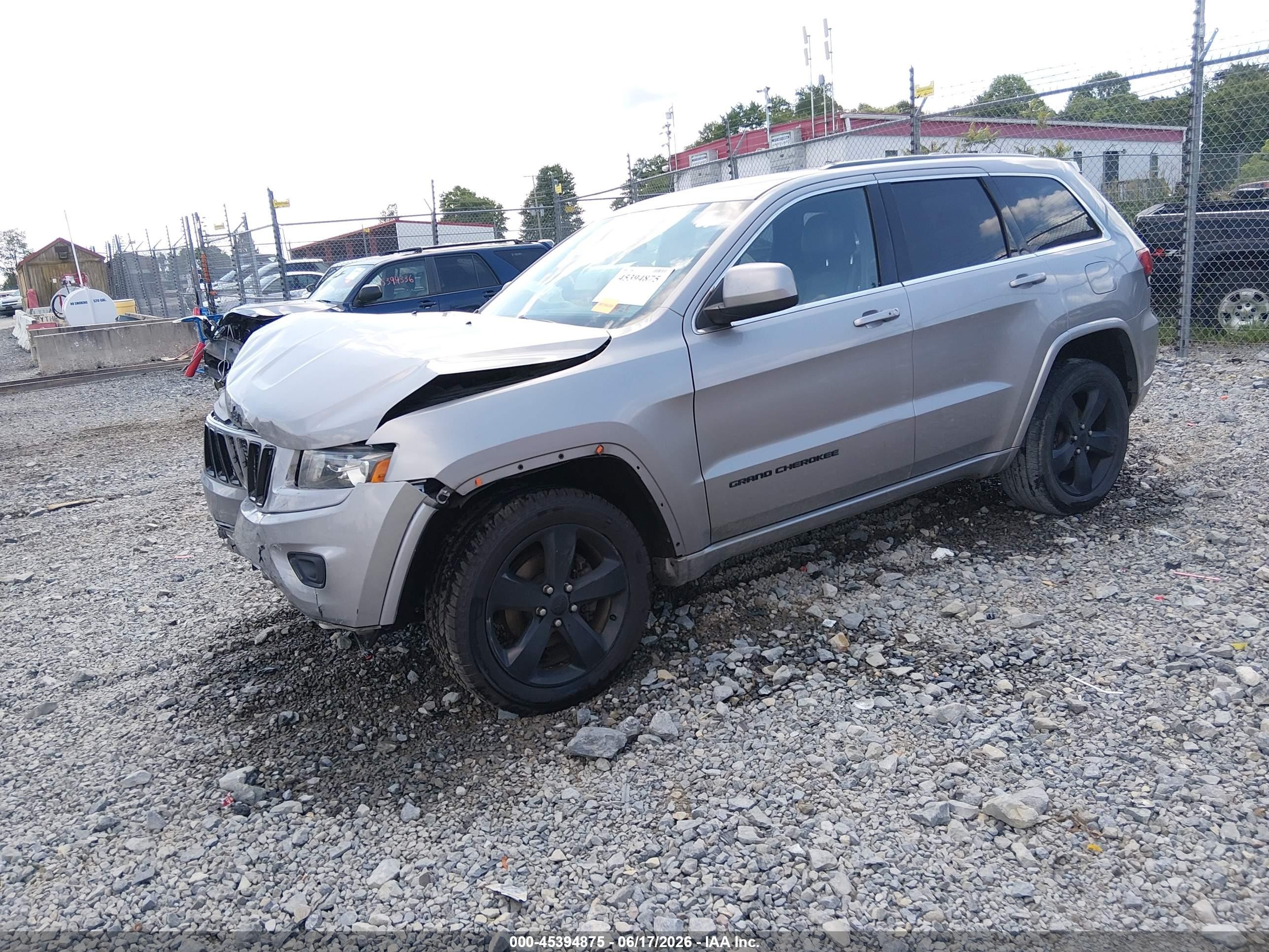 2015 Jeep Grand Cherokee Altitude Silver vin: 1C4RJFAG9FC182100