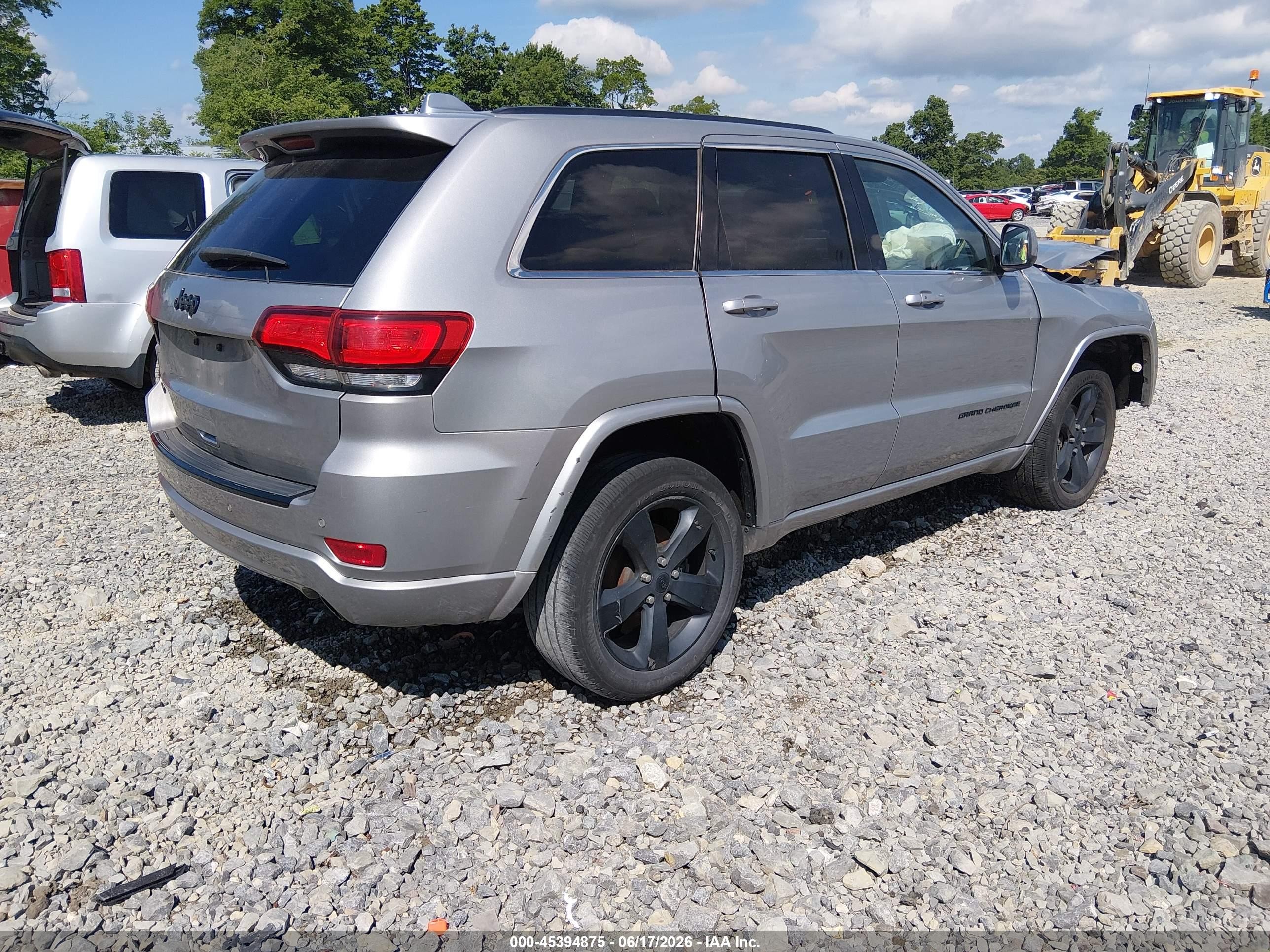 2015 Jeep Grand Cherokee Altitude Silver vin: 1C4RJFAG9FC182100