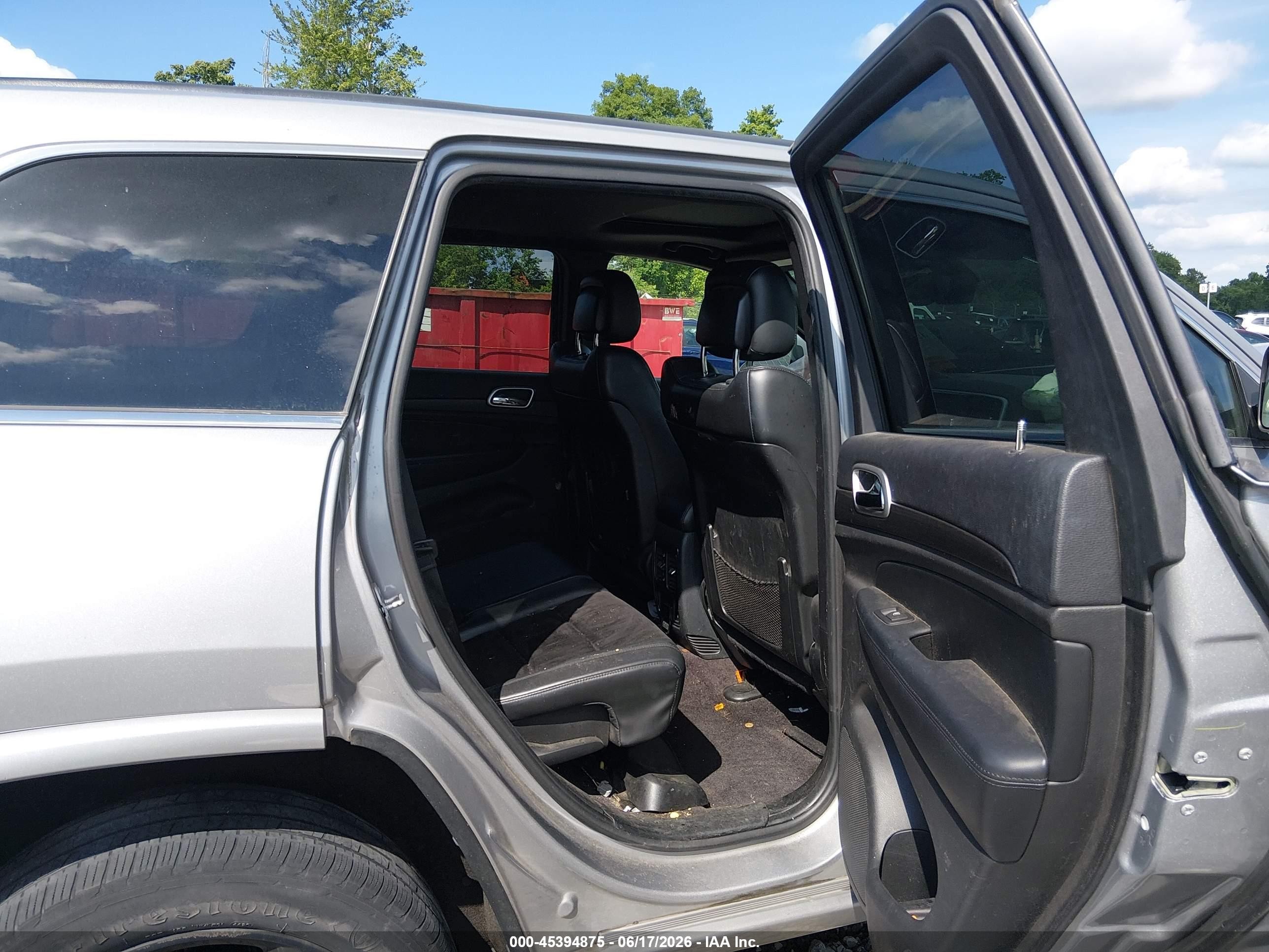 2015 Jeep Grand Cherokee Altitude Silver vin: 1C4RJFAG9FC182100