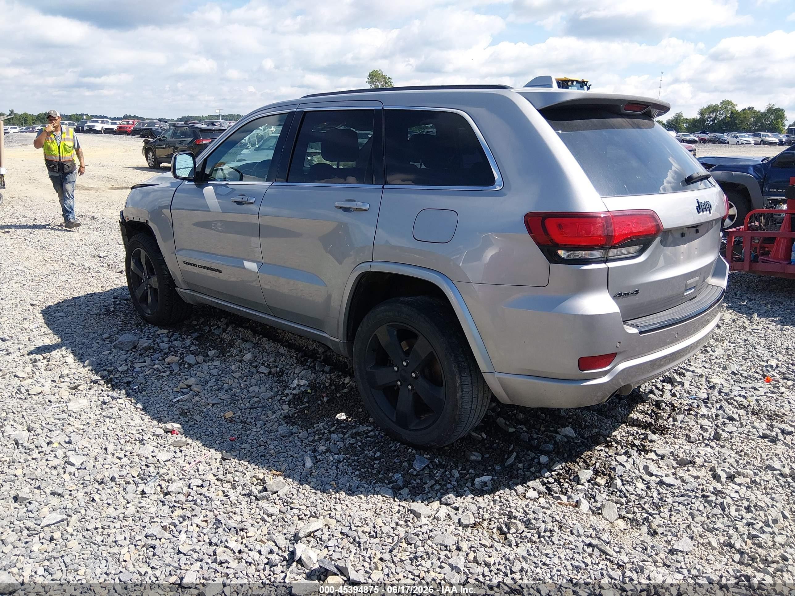 2015 Jeep Grand Cherokee Altitude Silver vin: 1C4RJFAG9FC182100