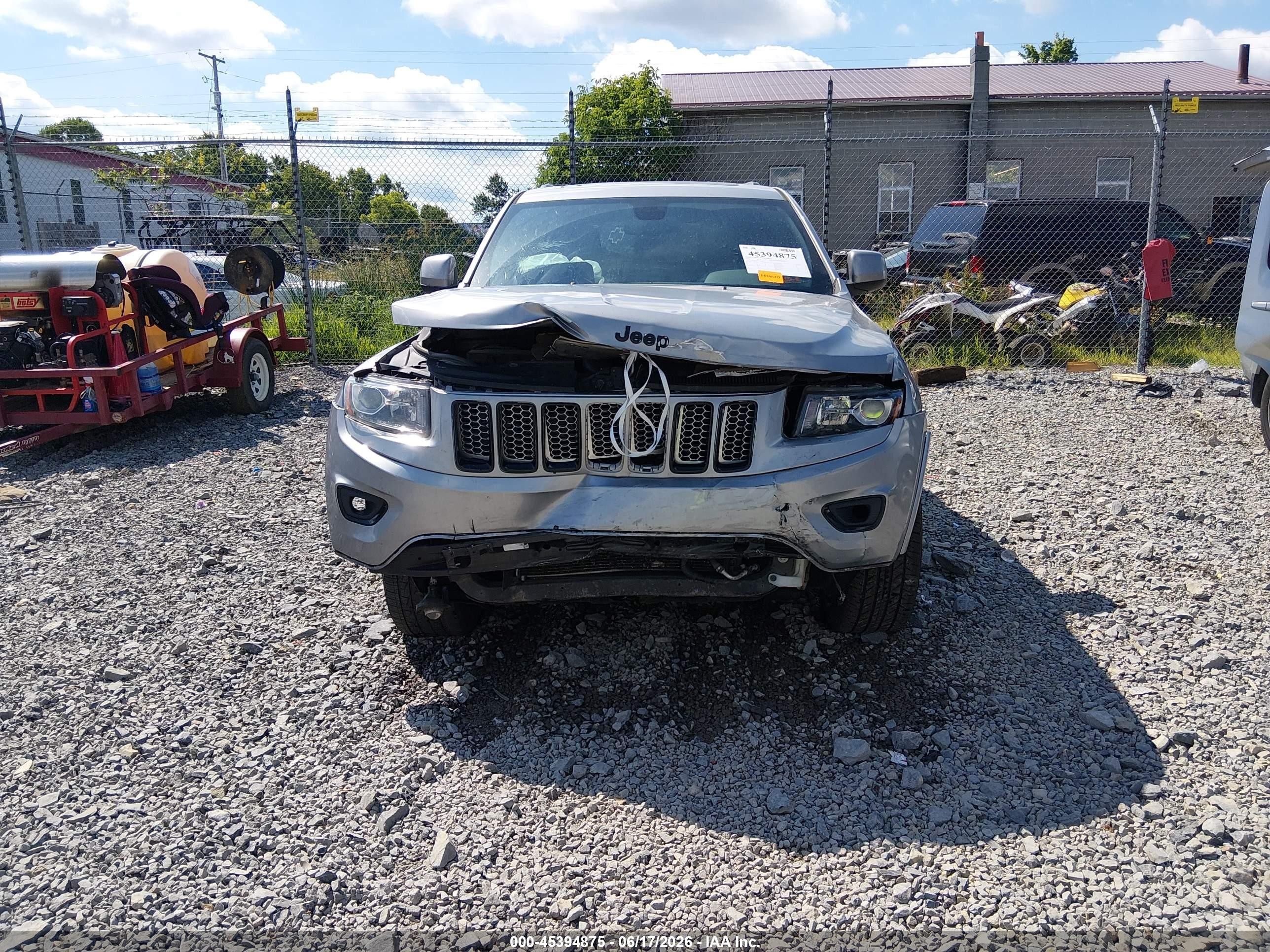 2015 Jeep Grand Cherokee Altitude Silver vin: 1C4RJFAG9FC182100