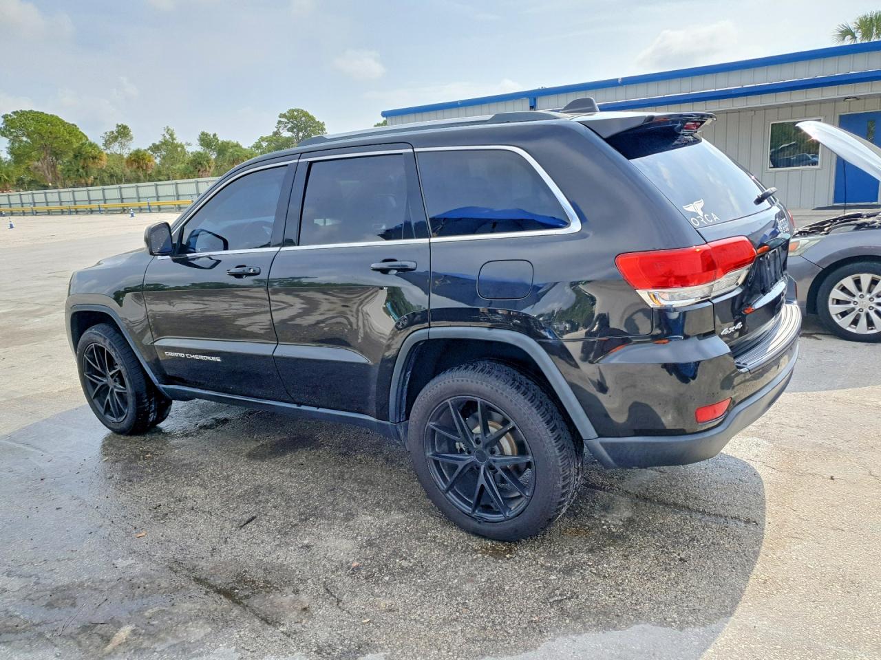 2015 Jeep Grand Cherokee Laredo Черный vin: 1C4RJFAG9FC196501