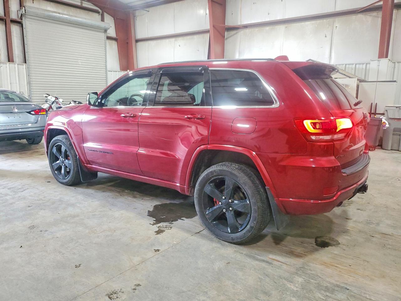 2015 Jeep Grand Cherokee Laredo Red vin: 1C4RJFAG9FC208453