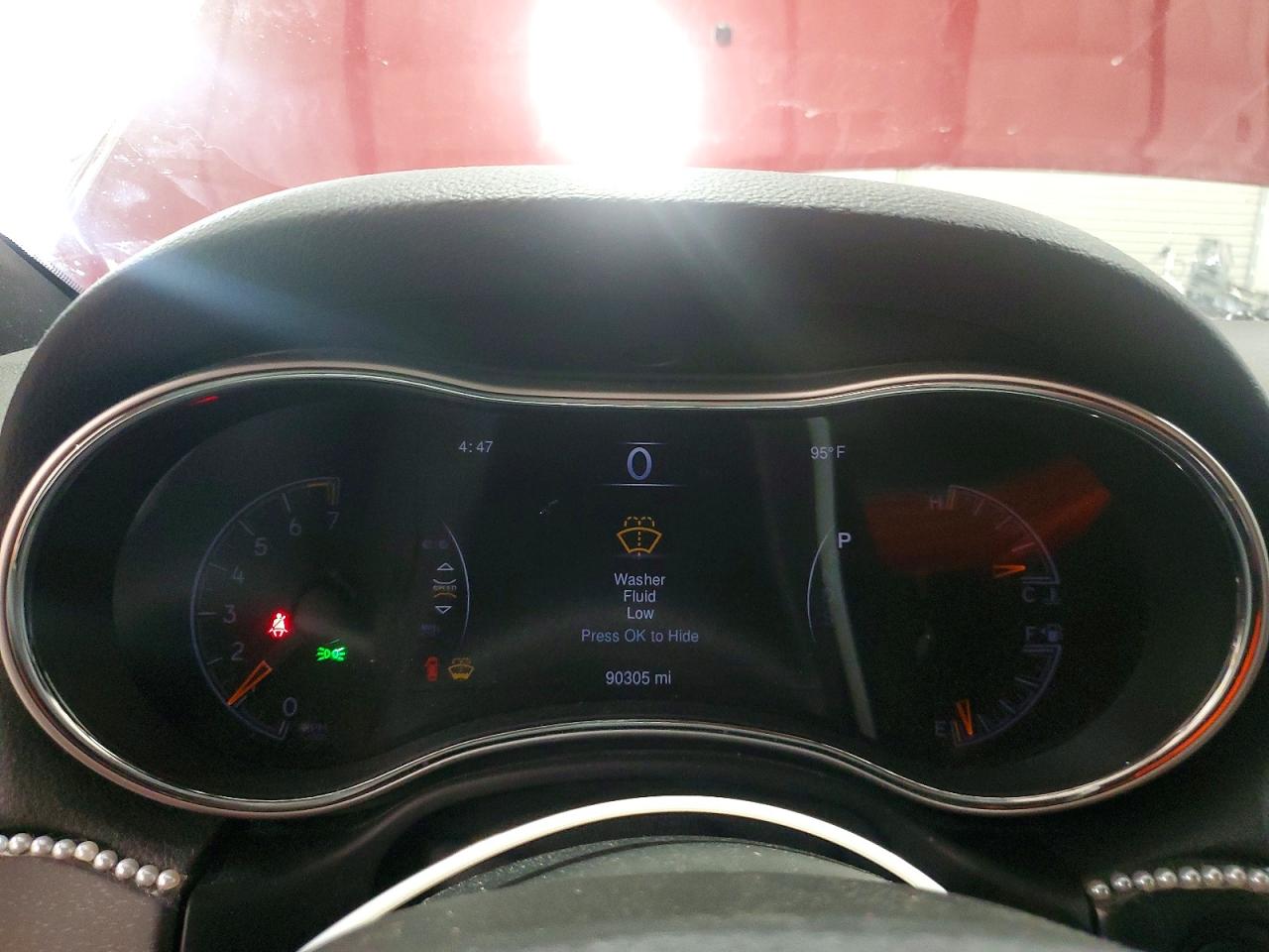 2015 Jeep Grand Cherokee Laredo Red vin: 1C4RJFAG9FC208453