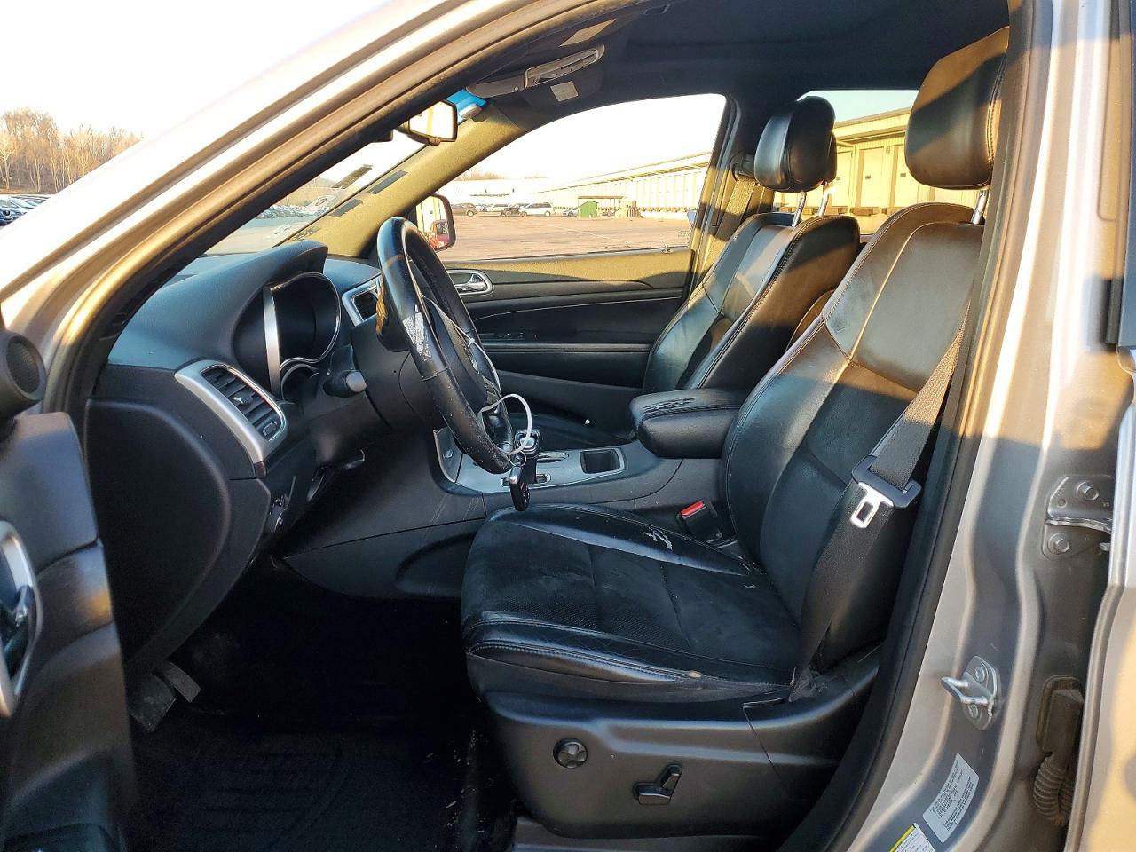2015 Jeep Grand Cherokee Laredo Silver vin: 1C4RJFAG9FC215774