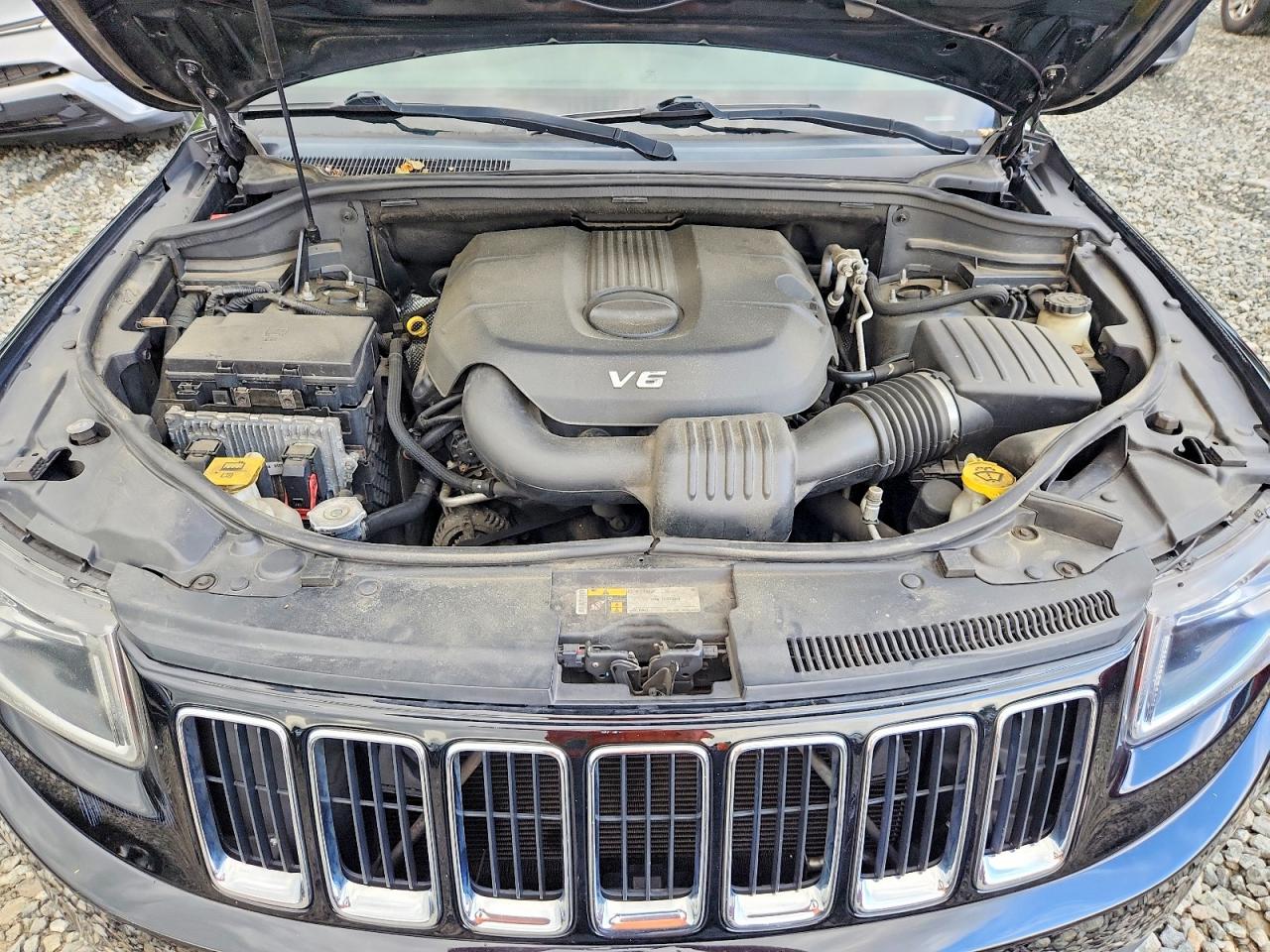 2015 Jeep Grand Cherokee Laredo Black vin: 1C4RJFAG9FC704594