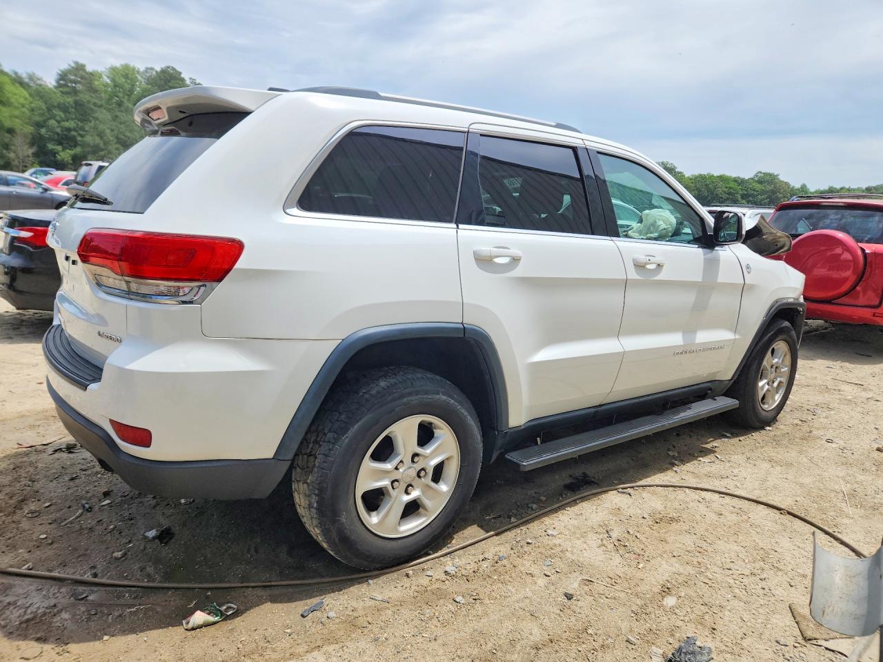 2015 Jeep Grand Cherokee Laredo White vin: 1C4RJFAG9FC720438