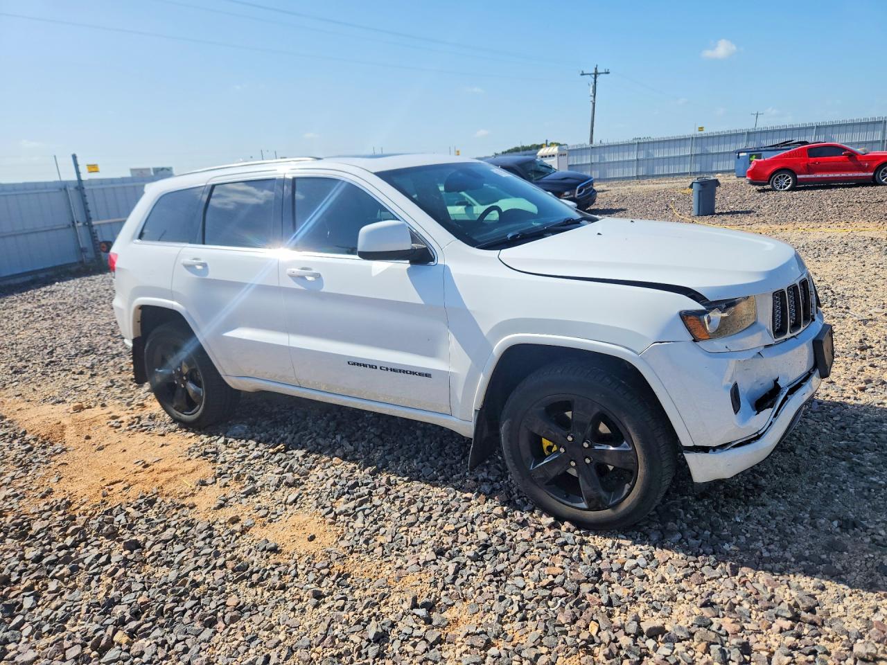 2015 Jeep Grand Cher White vin: 1C4RJFAG9FC767419