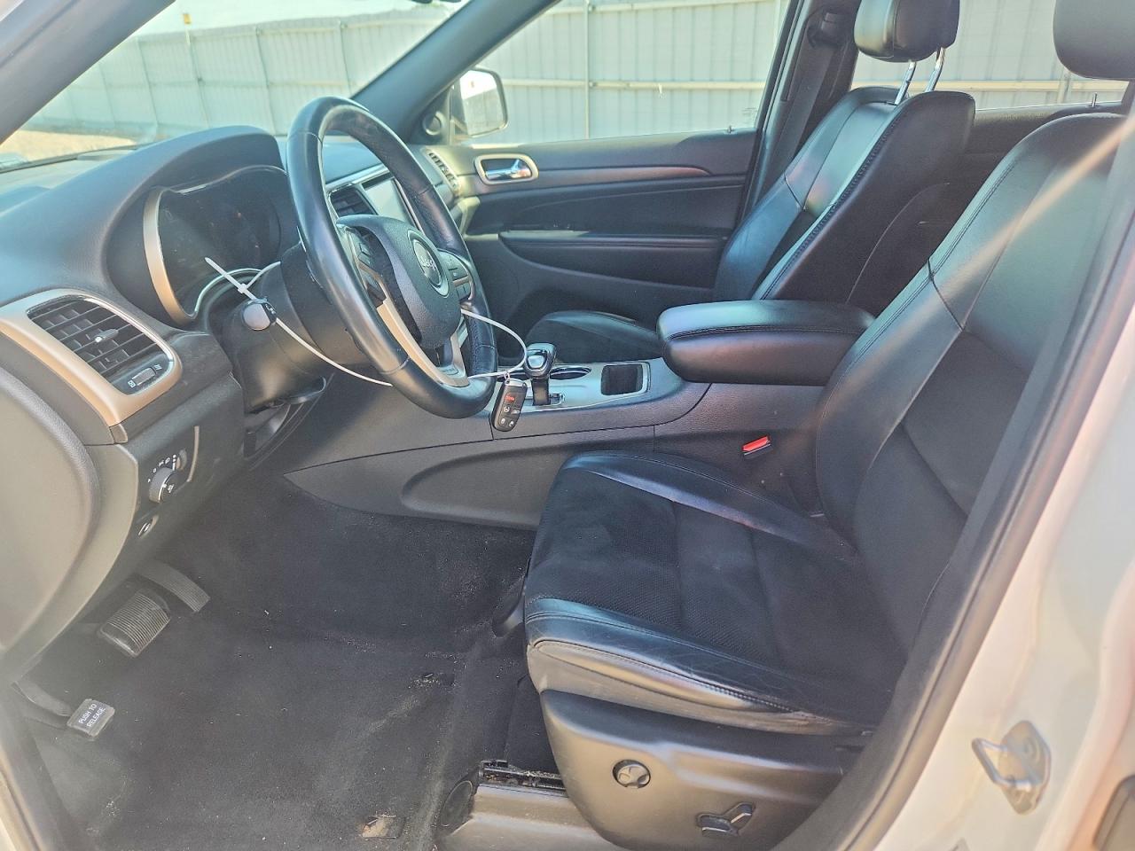 2015 Jeep Grand Cher White vin: 1C4RJFAG9FC767419