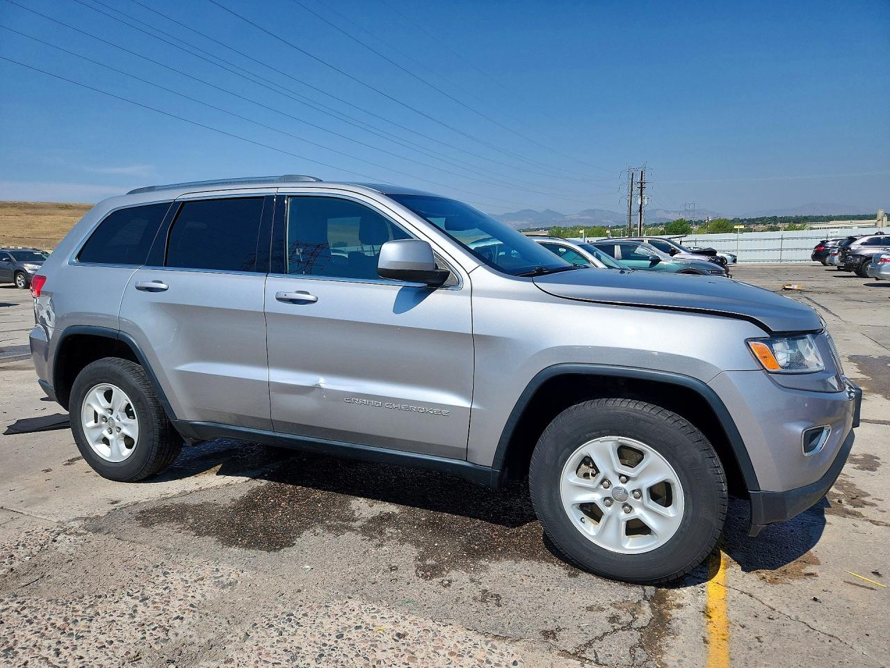 2015 Jeep Grand Cherokee Laredo Silver vin: 1C4RJFAG9FC844063