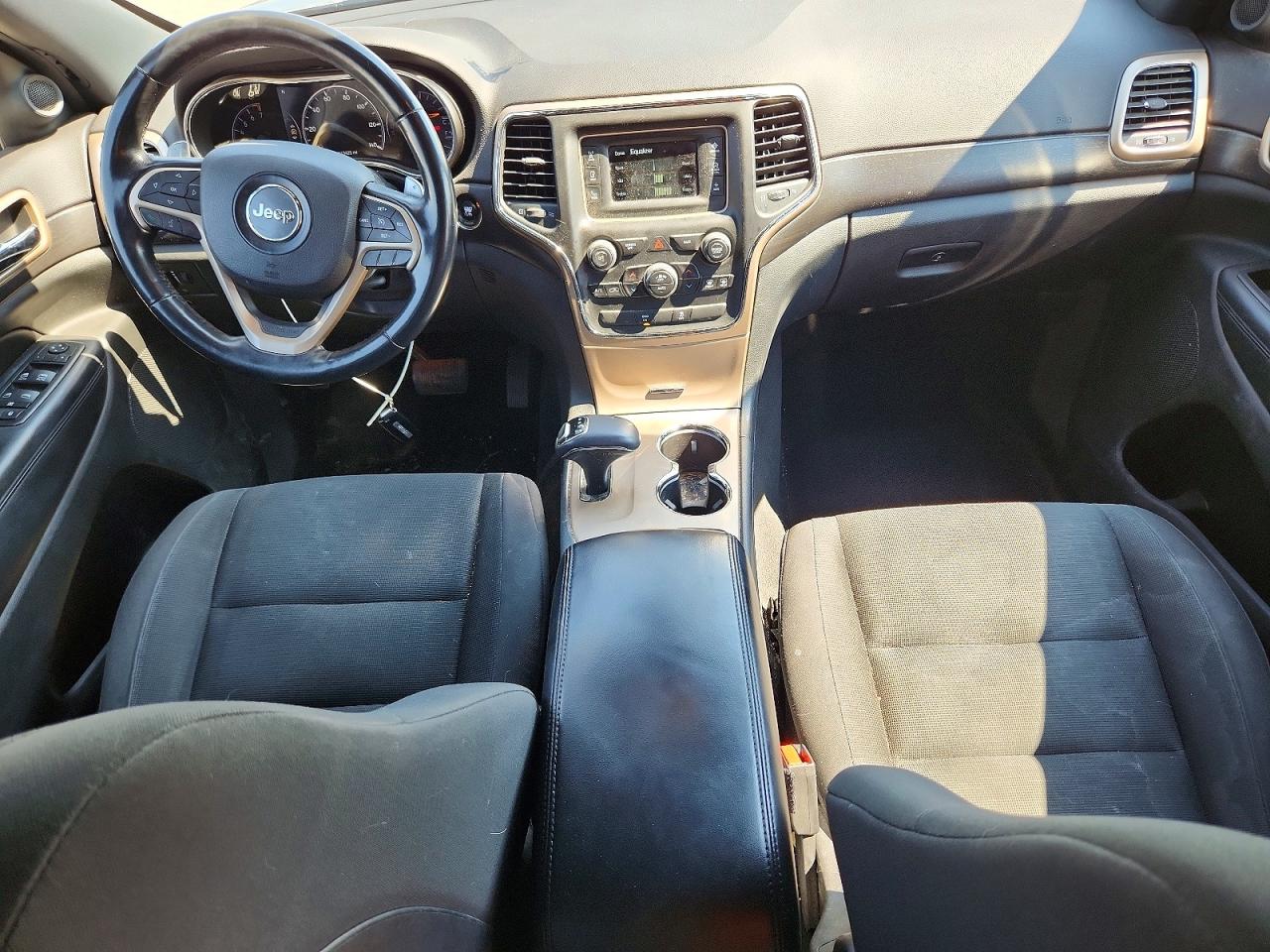 2015 Jeep Grand Cherokee Laredo Silver vin: 1C4RJFAG9FC844063