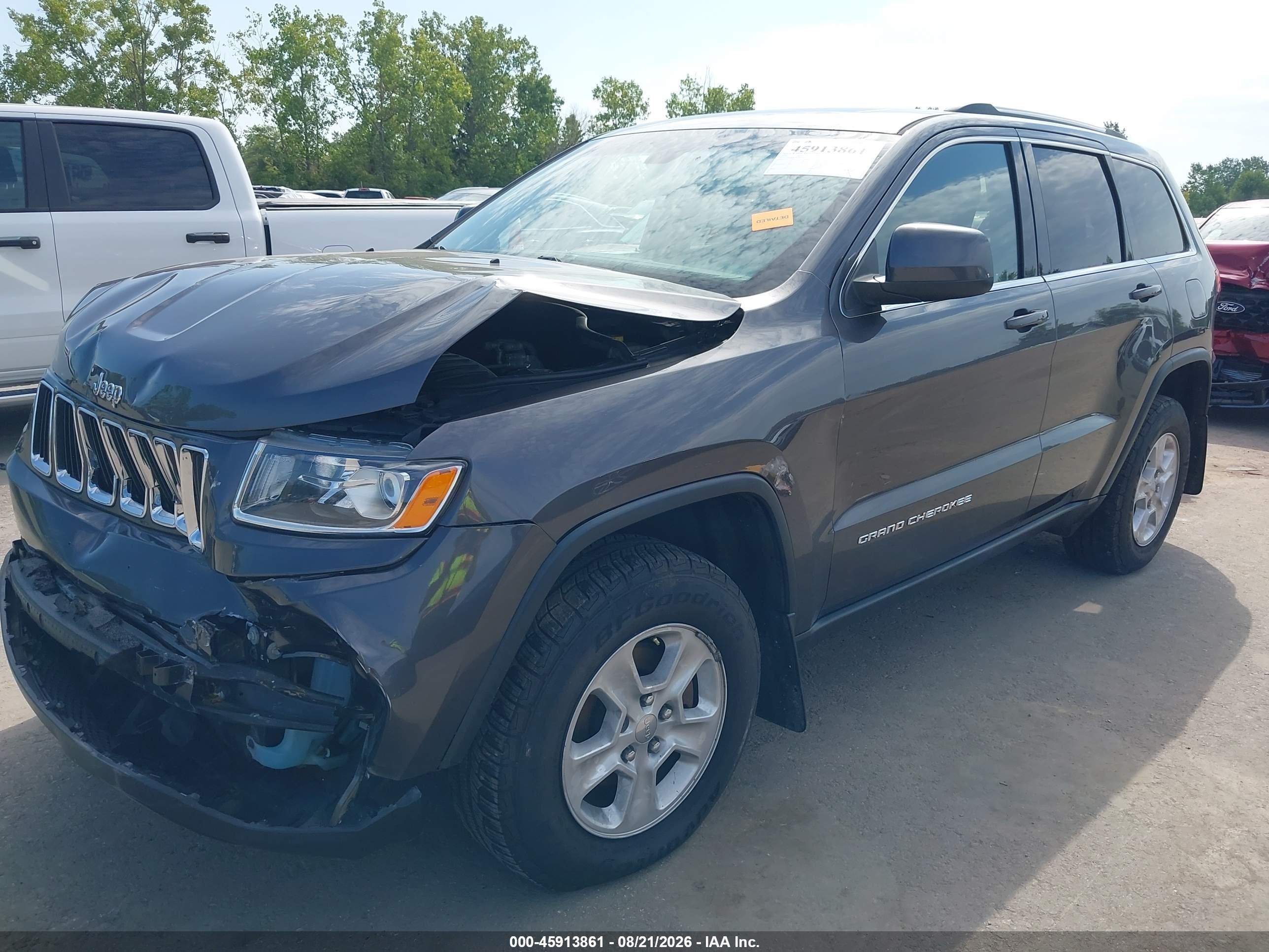 2015 Jeep Grand Cherokee Laredo Gray vin: 1C4RJFAG9FC892940