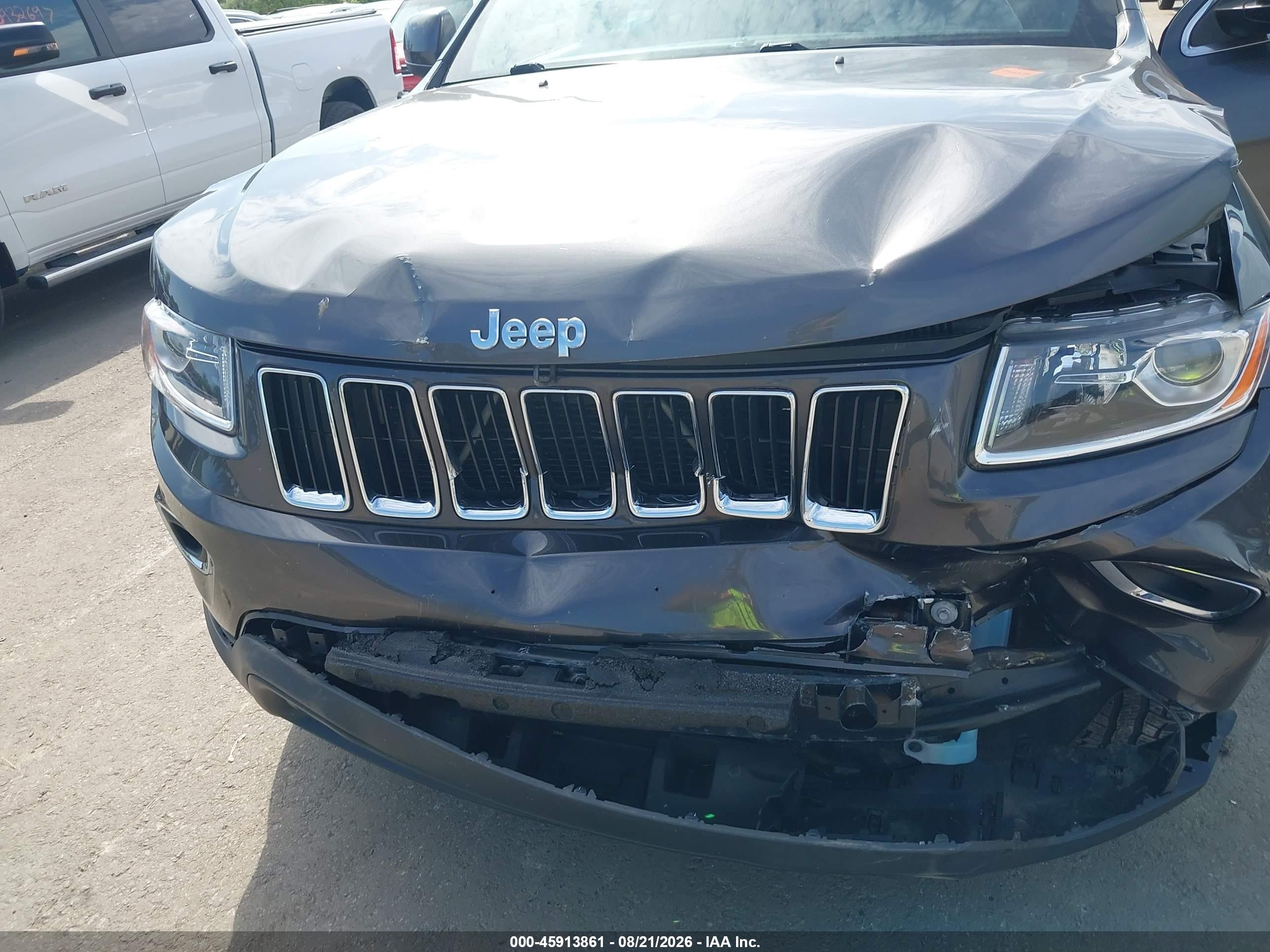 2015 Jeep Grand Cherokee Laredo Gray vin: 1C4RJFAG9FC892940