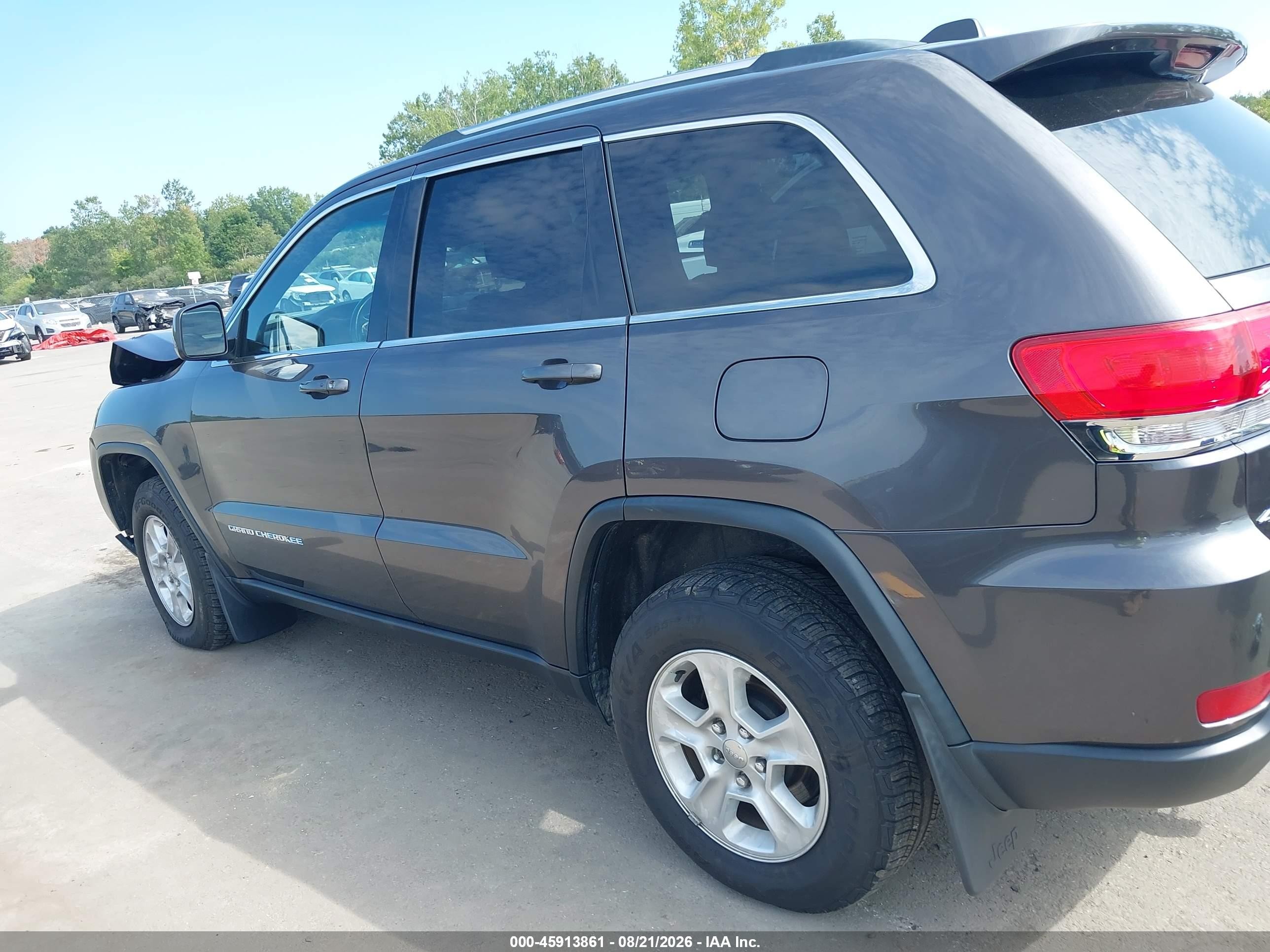 2015 Jeep Grand Cherokee Laredo Gray vin: 1C4RJFAG9FC892940