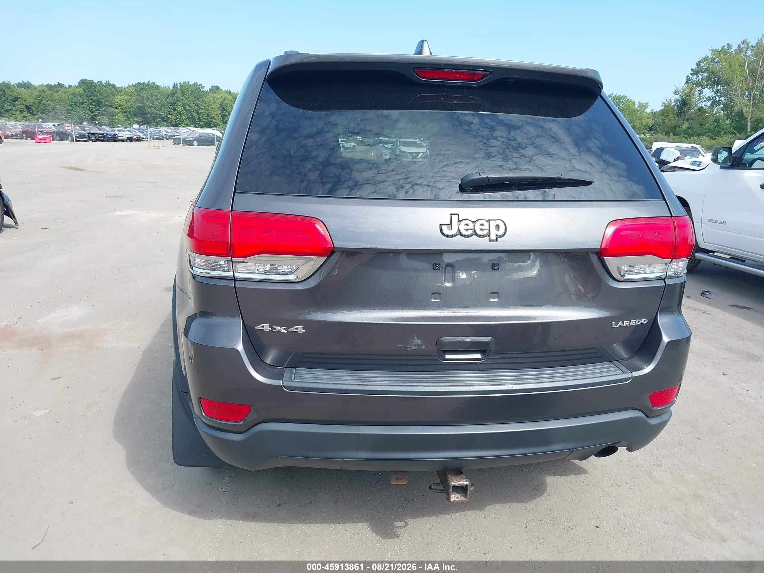 2015 Jeep Grand Cherokee Laredo Gray vin: 1C4RJFAG9FC892940