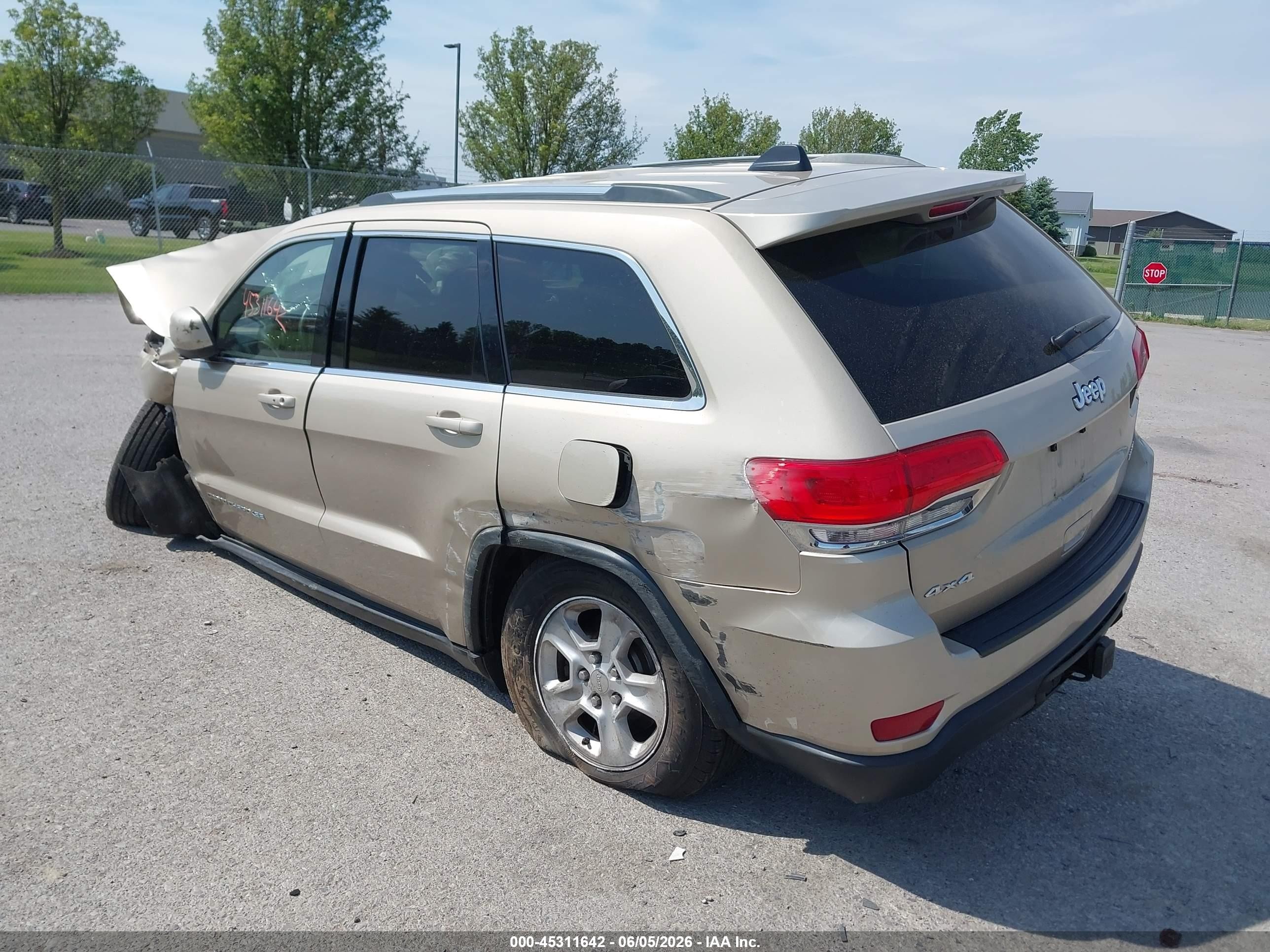 2015 Jeep Grand Cherokee Laredo Tan vin: 1C4RJFAG9FC896051