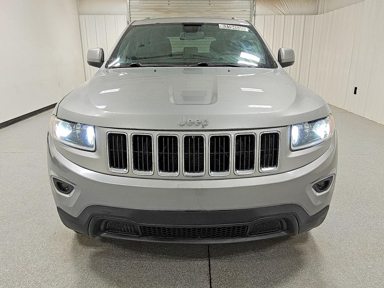 2015 Jeep Grand Cherokee Laredo Silver vin: 1C4RJFAG9FC913186