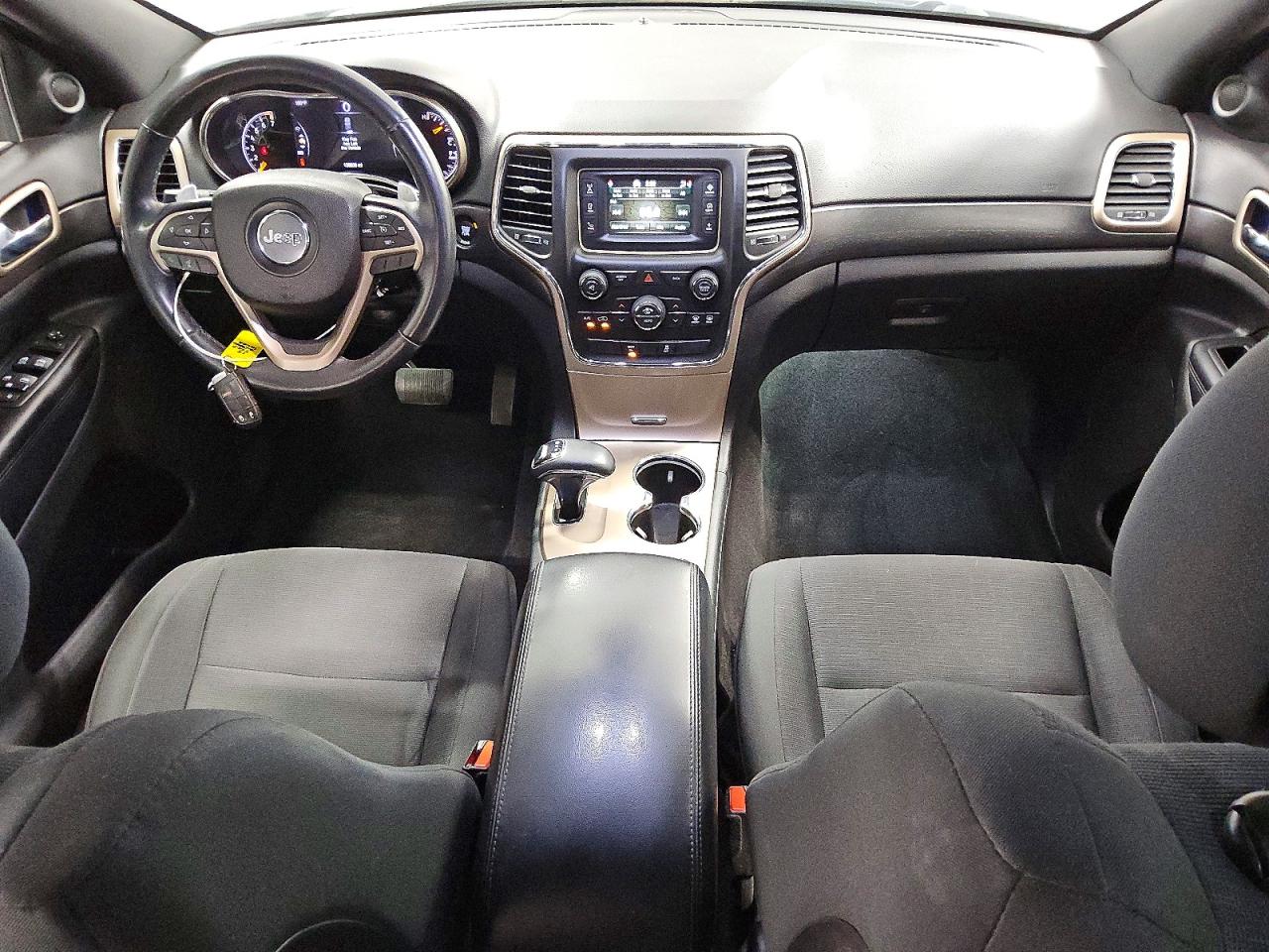 2015 Jeep Grand Cherokee Laredo Silver vin: 1C4RJFAG9FC913186