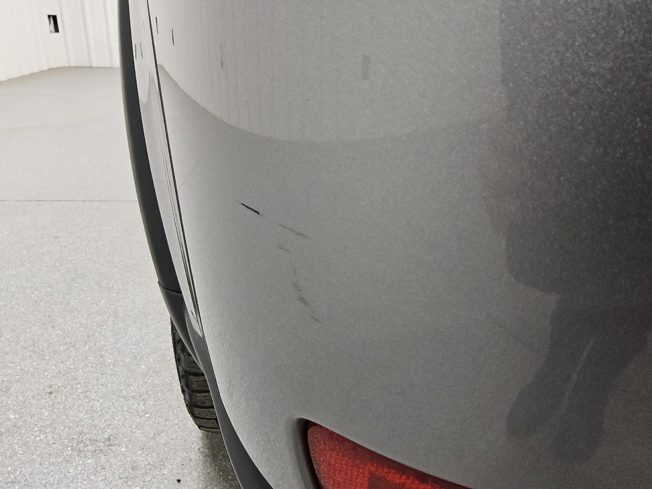 2015 Jeep Grand Cherokee Laredo Silver vin: 1C4RJFAG9FC913186 Damage: Rear Bumper/Cover, Scraped, 3 To 4 Inches