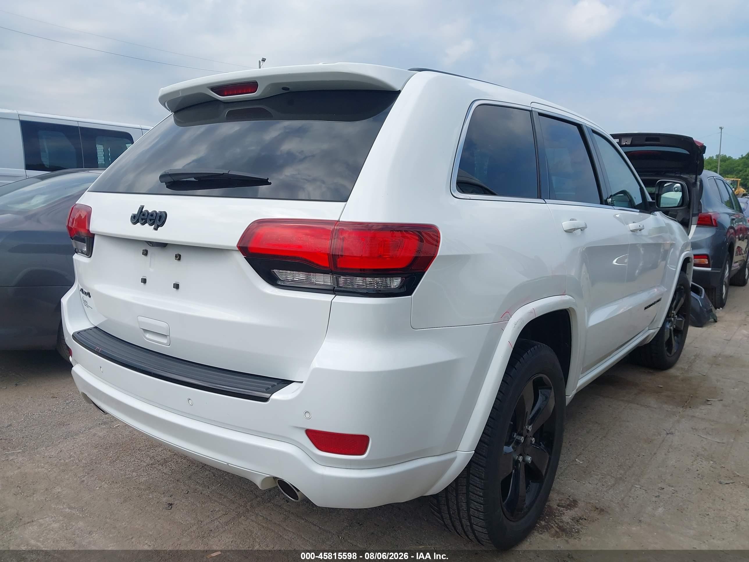 2015 Jeep Grand Cherokee Altitude White vin: 1C4RJFAG9FC924303