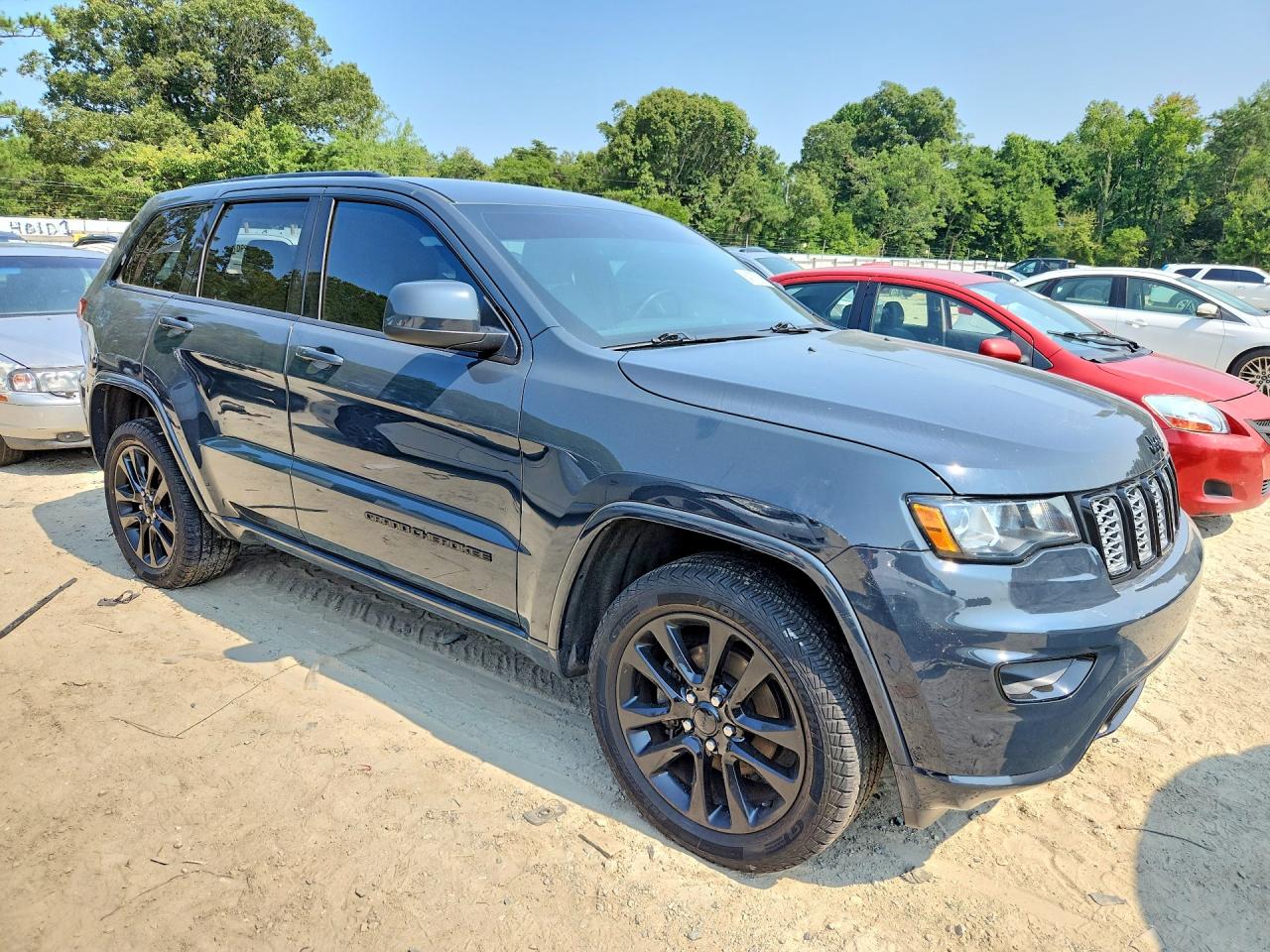 2018 Jeep Grand Cherokee Laredo Gray vin: 1C4RJFAG9JC179724