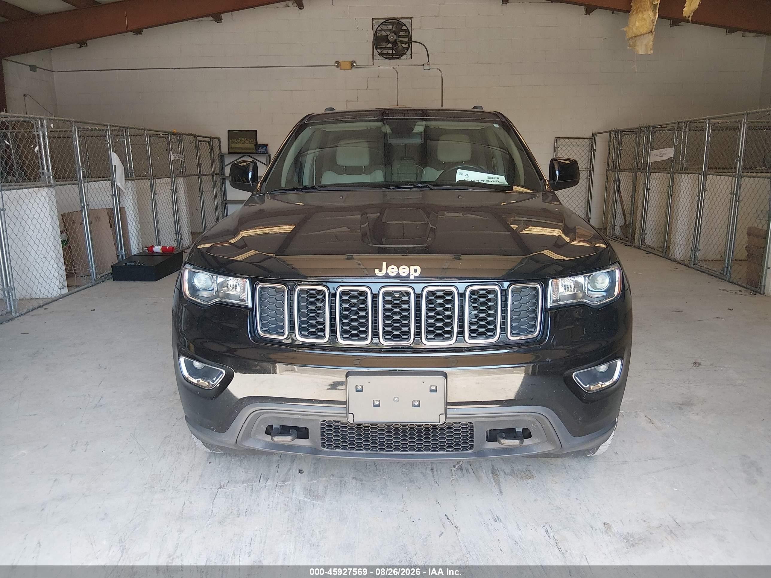 2018 Jeep Grand Cherokee Laredo E 4x4 Black vin: 1C4RJFAG9JC420097
