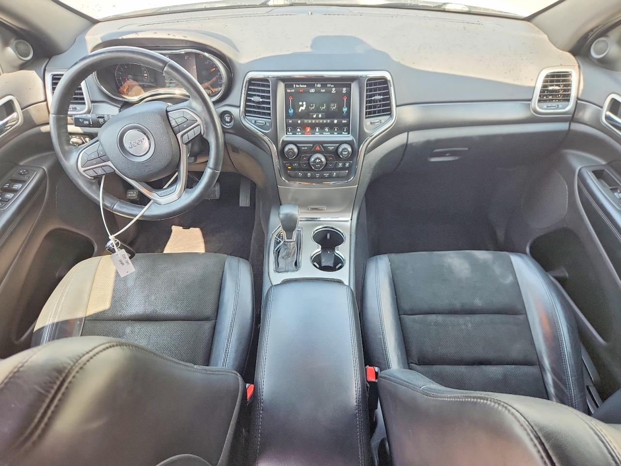 2018 Jeep Grand Cherokee Laredo White vin: 1C4RJFAG9JC488383