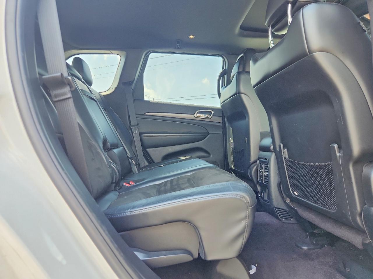2018 Jeep Grand Cherokee Laredo White vin: 1C4RJFAG9JC488383