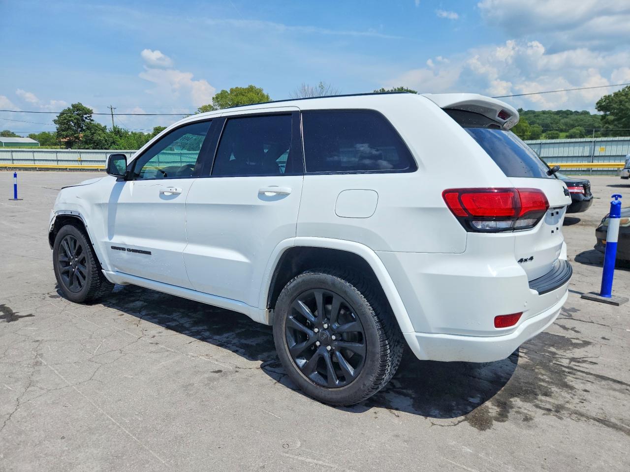 2018 Jeep Grand Cherokee Laredo White vin: 1C4RJFAG9JC488383