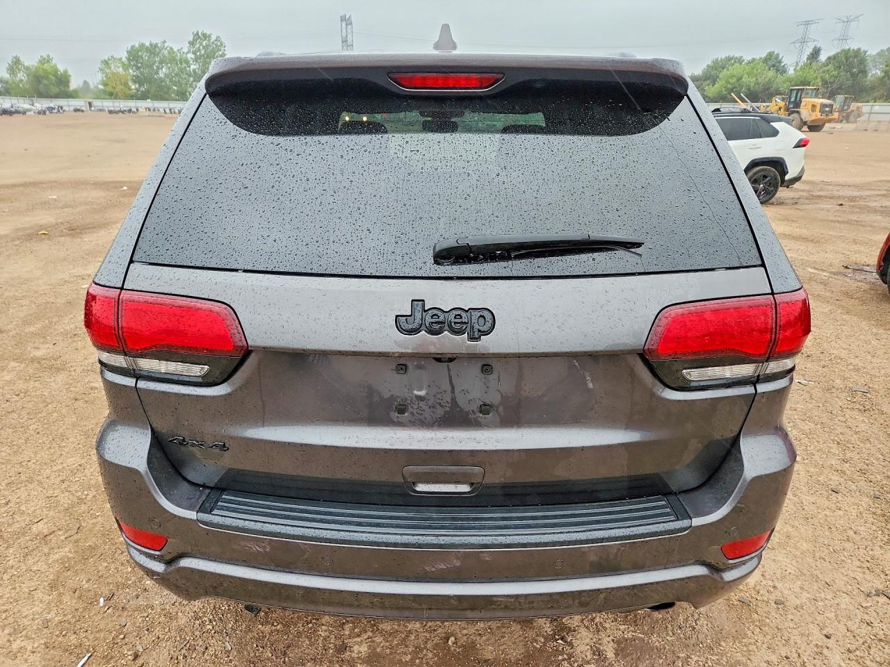 2018 Jeep Grand Cherokee Laredo Gray vin: 1C4RJFAG9JC491672