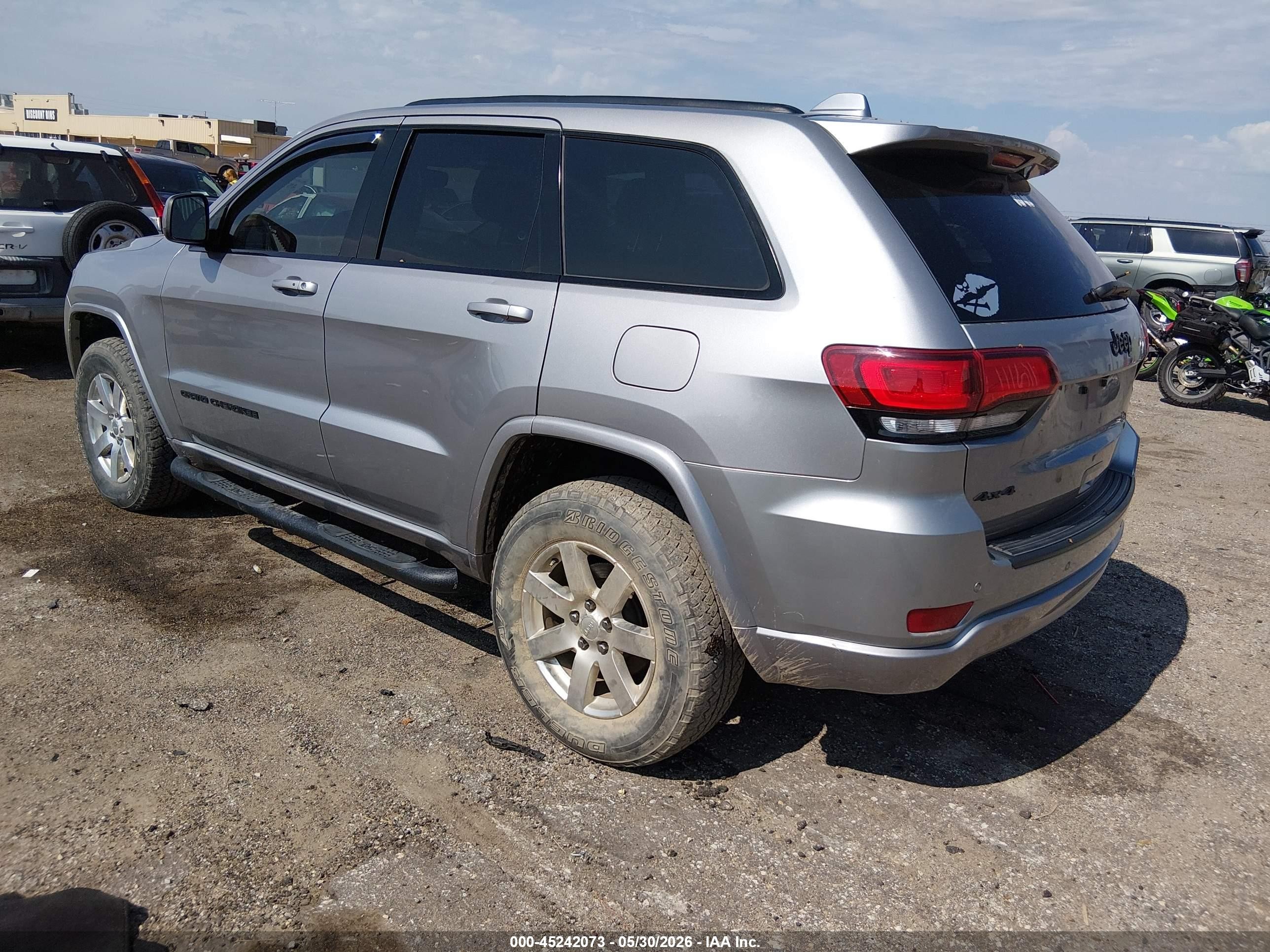 2019 Jeep Grand Cherokee Altitude 4x4 Silver vin: 1C4RJFAG9KC566274