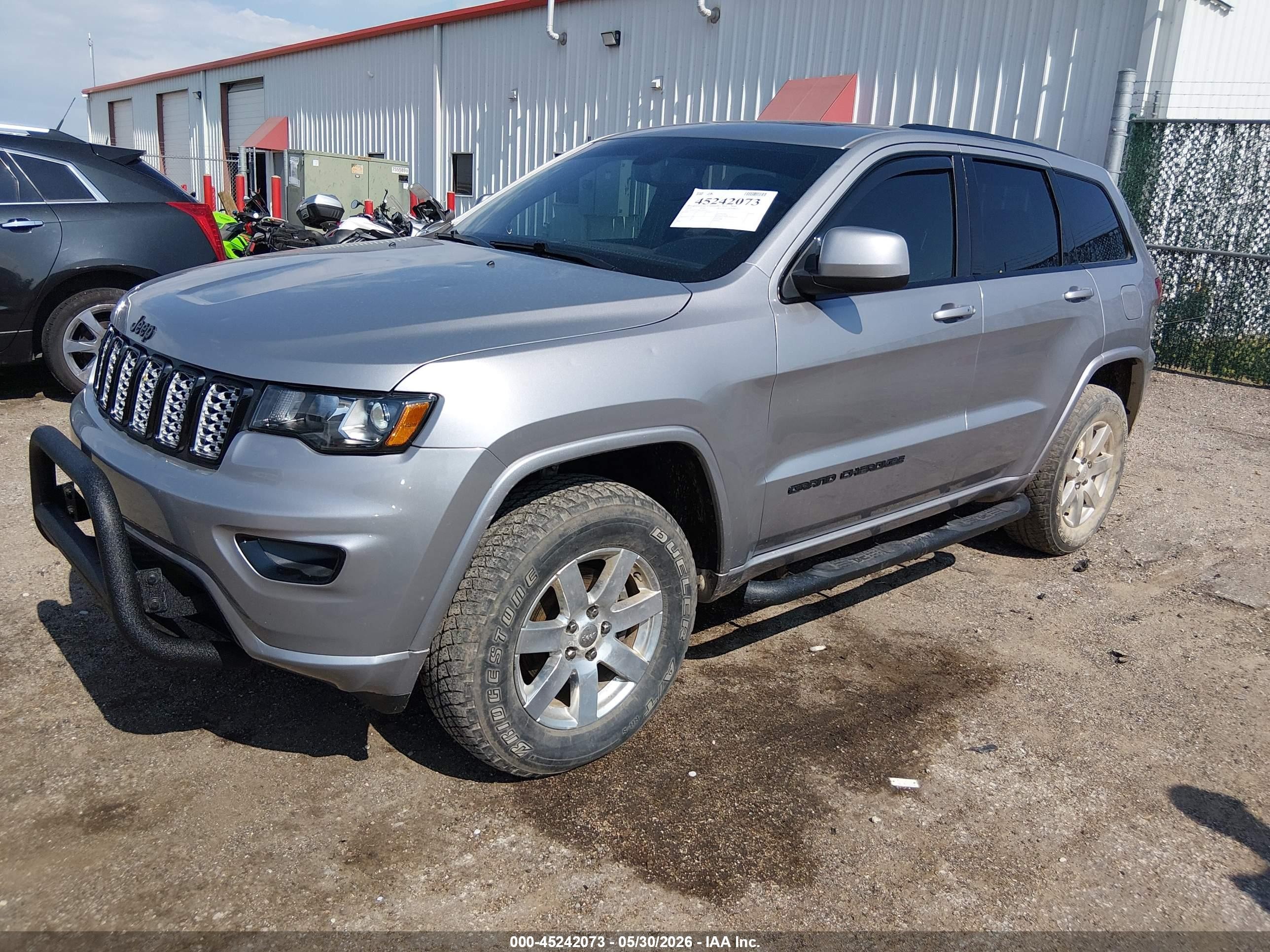 2019 Jeep Grand Cherokee Altitude 4x4 Silver vin: 1C4RJFAG9KC566274