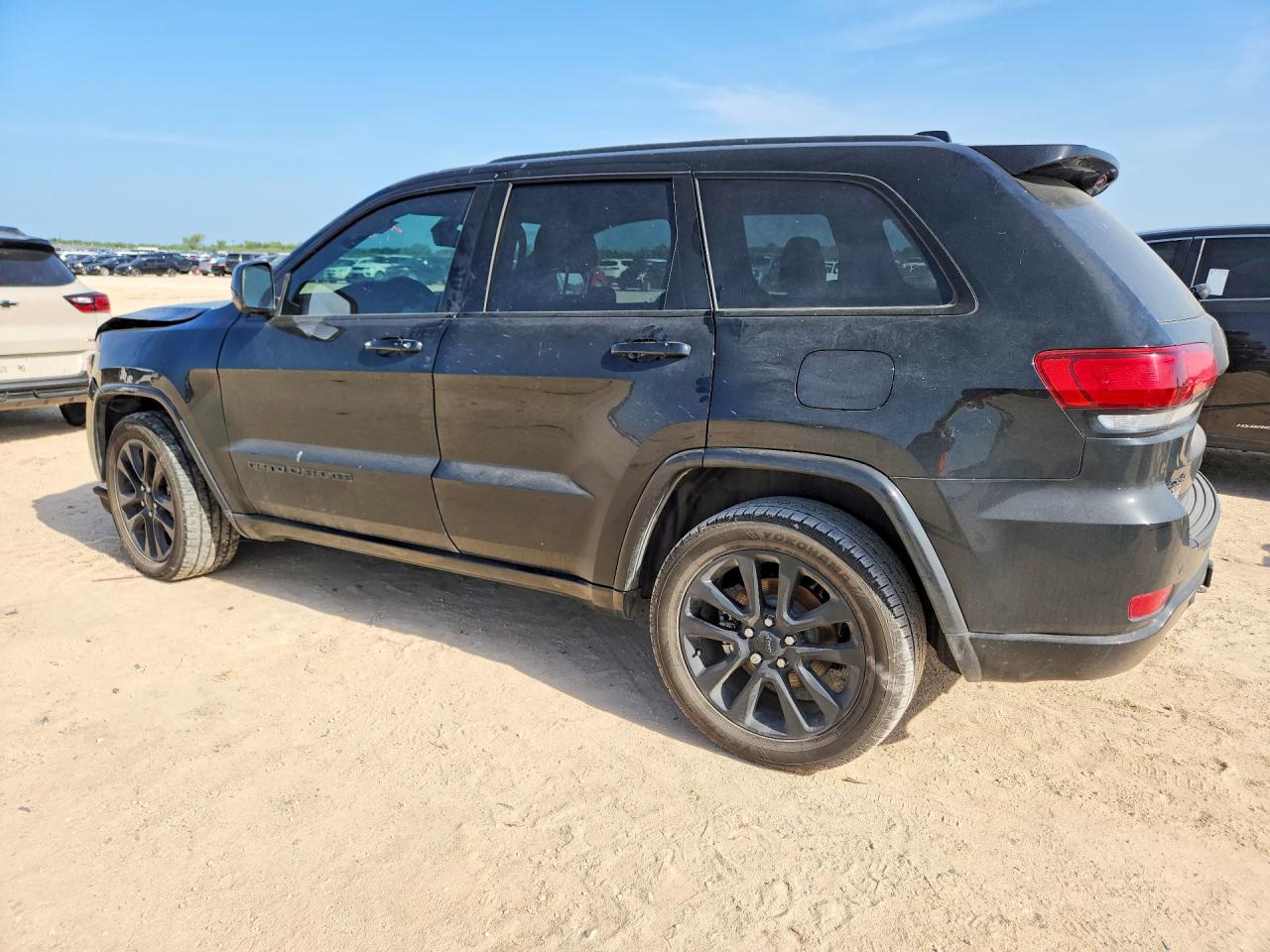 2019 Jeep Grand Cherokee Laredo Black vin: 1C4RJFAG9KC668187